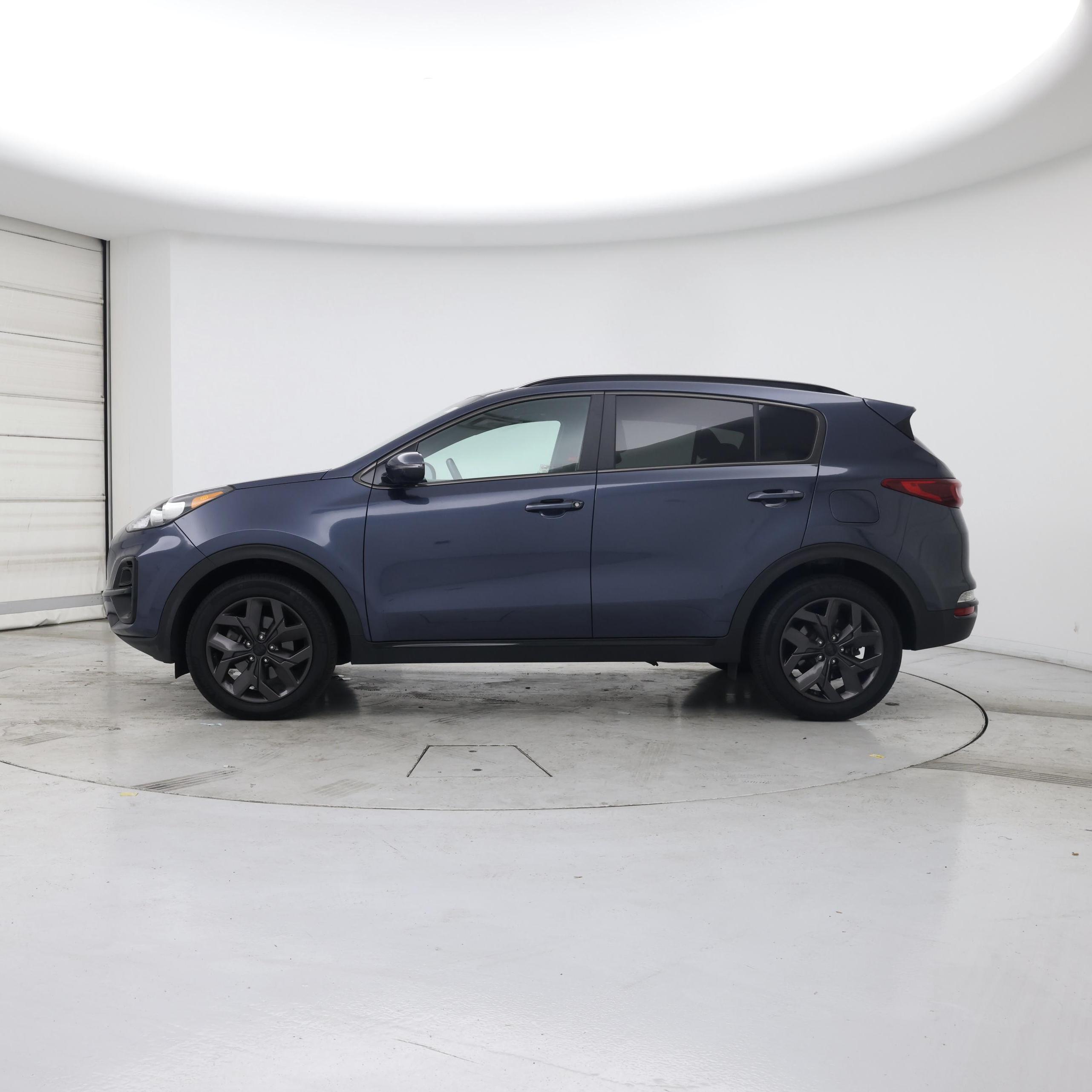 Thumbnail: 2022 Kia Sportage - 3