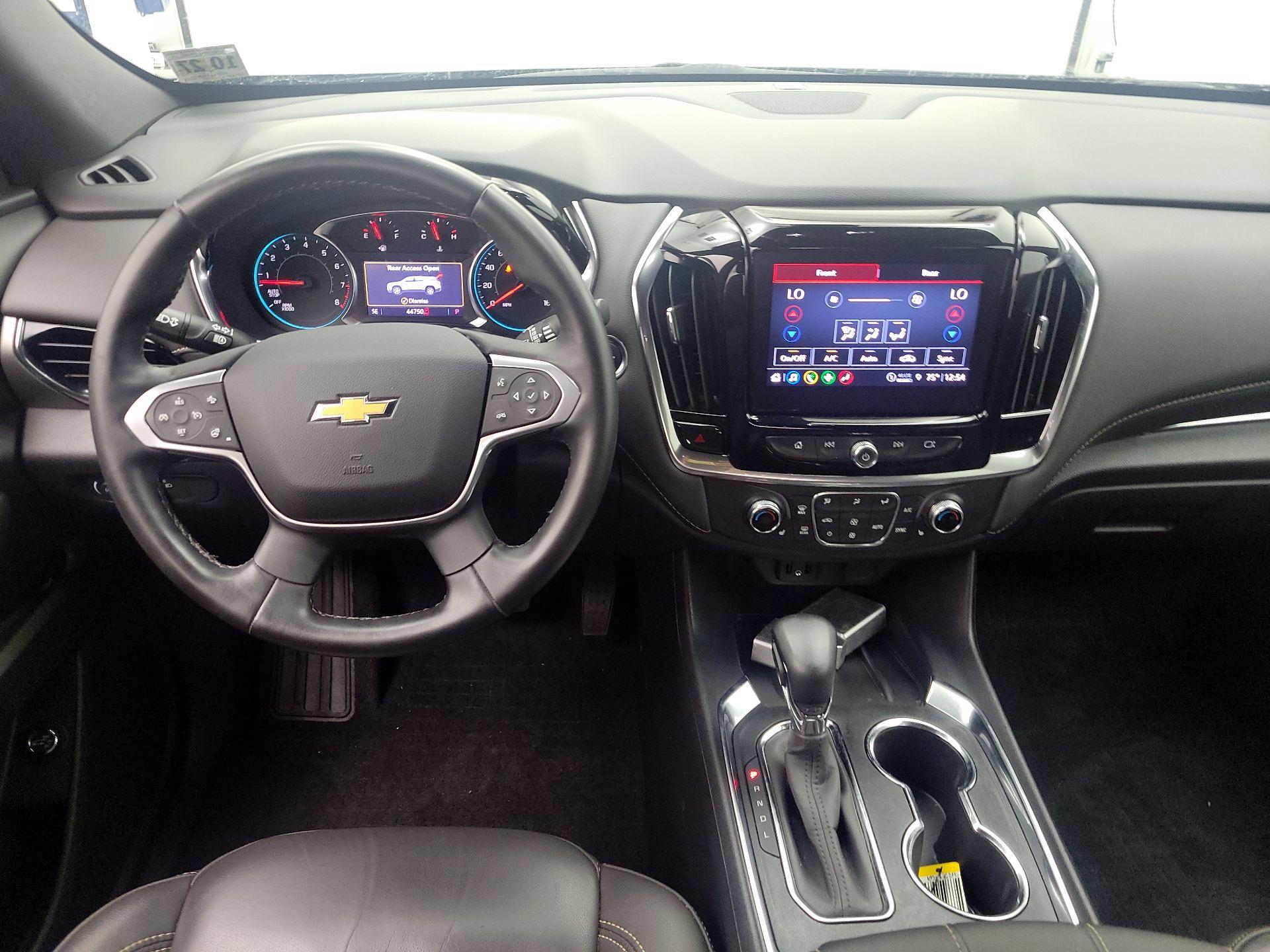 Thumbnail: 2023 Chevrolet Traverse - 9