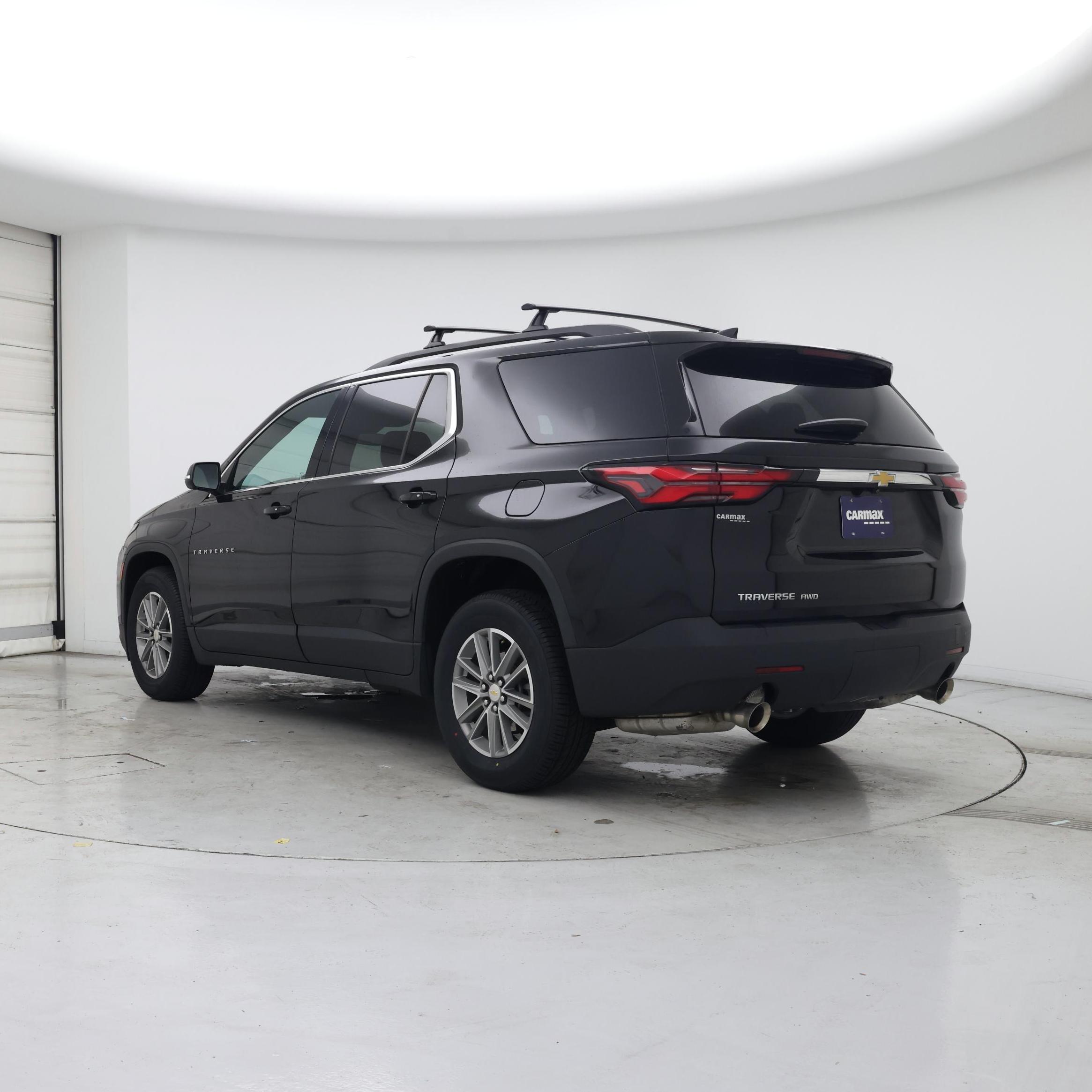 Thumbnail: 2023 Chevrolet Traverse - 2