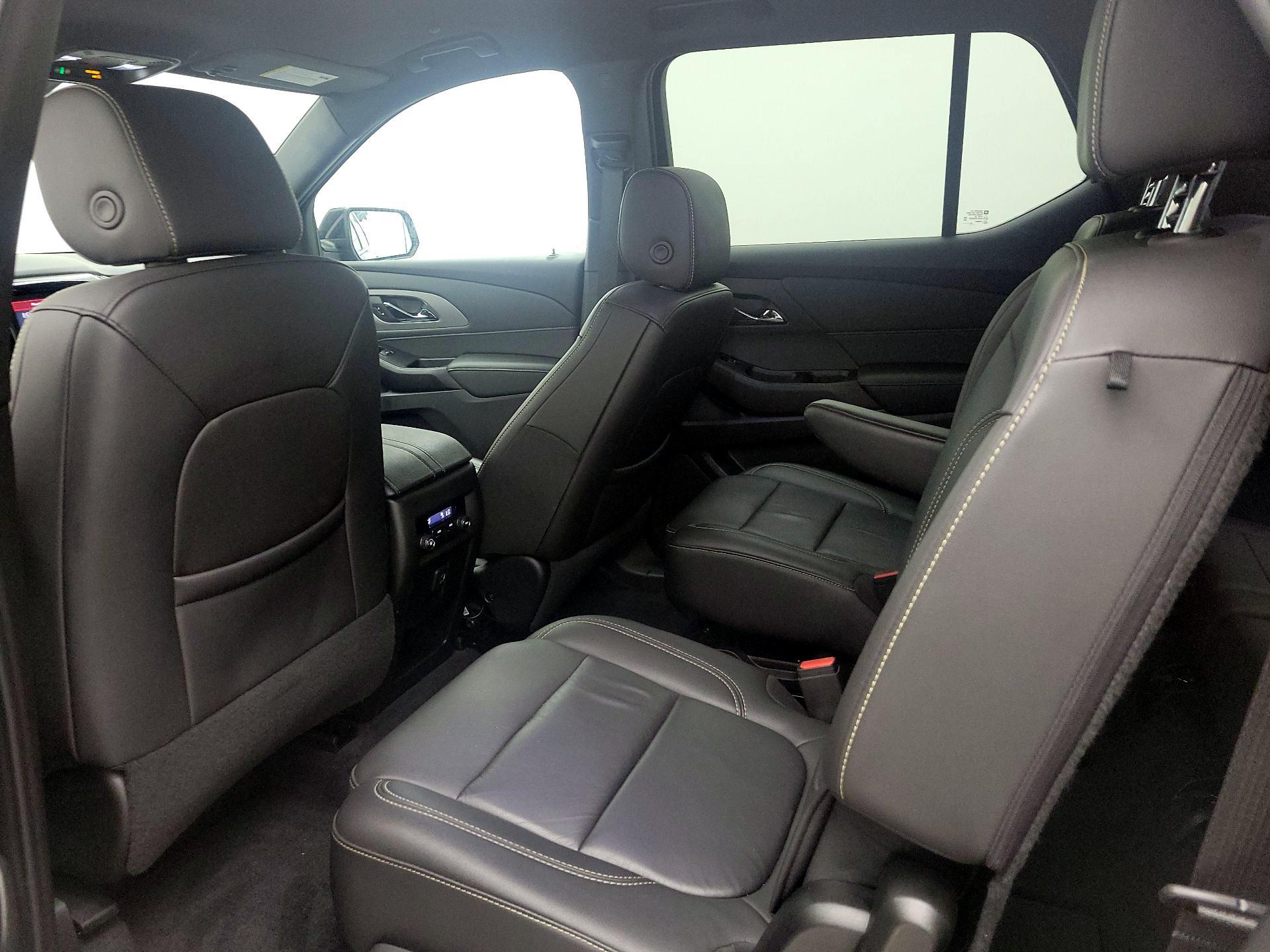 Thumbnail: 2023 Chevrolet Traverse - 19