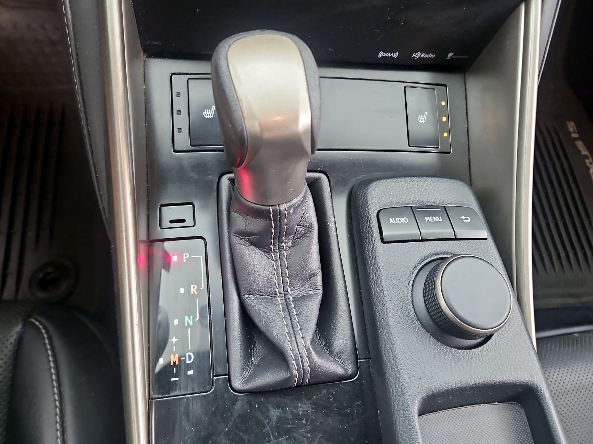 Thumbnail: 2014 Lexus IS - 17