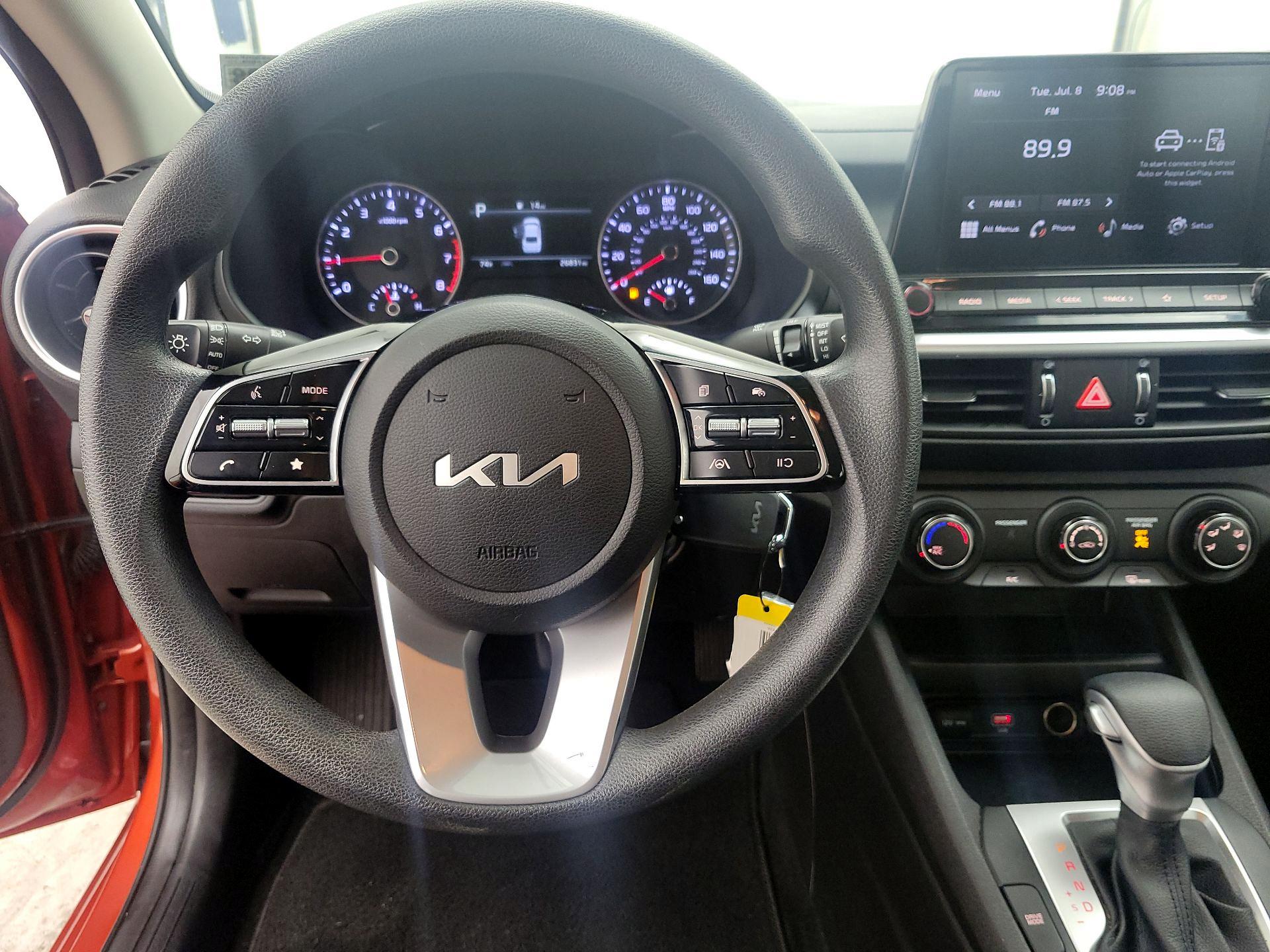 Thumbnail: 2023 Kia Forte - 10