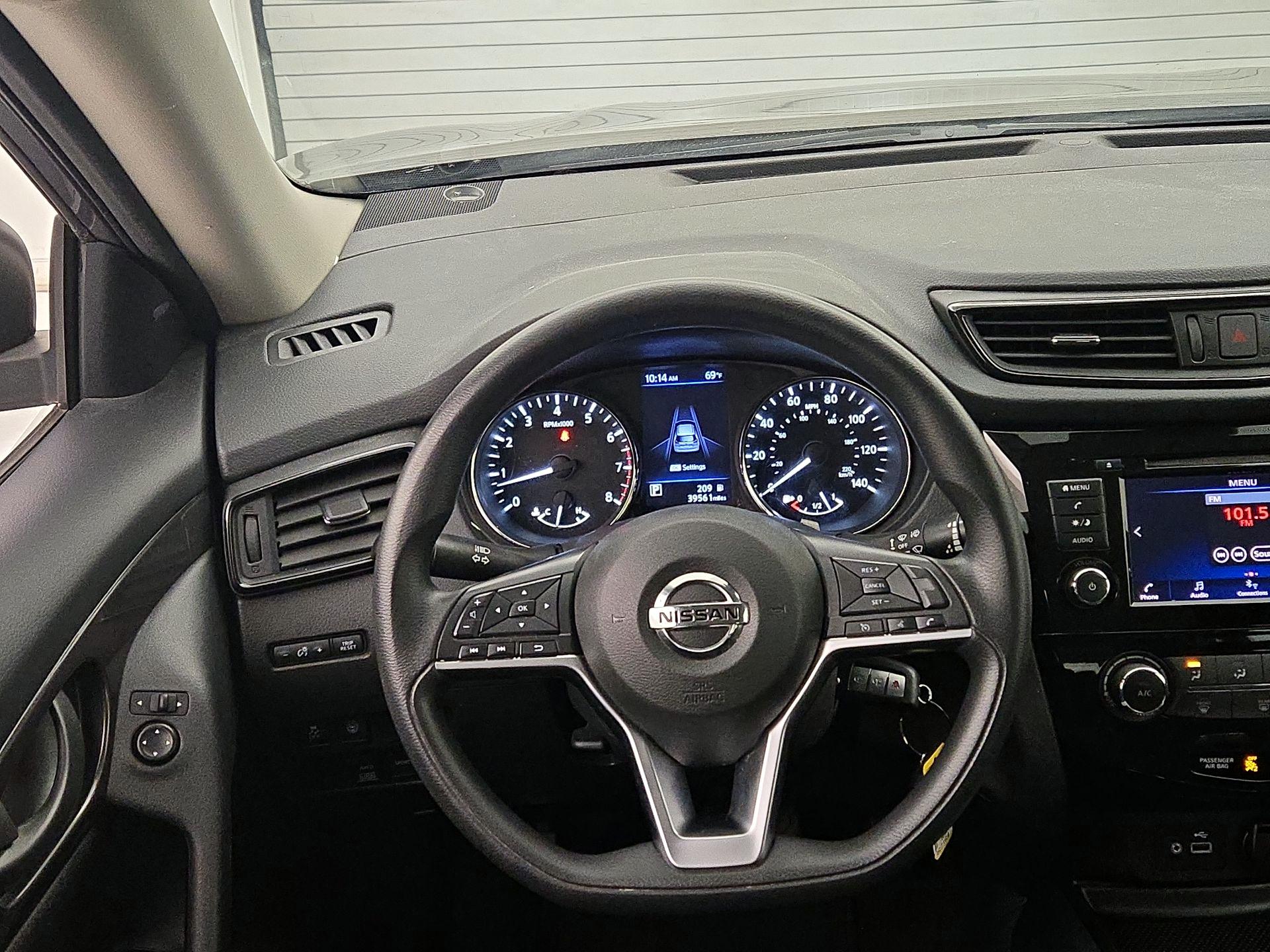 Thumbnail: 2019 Nissan Rogue - 10