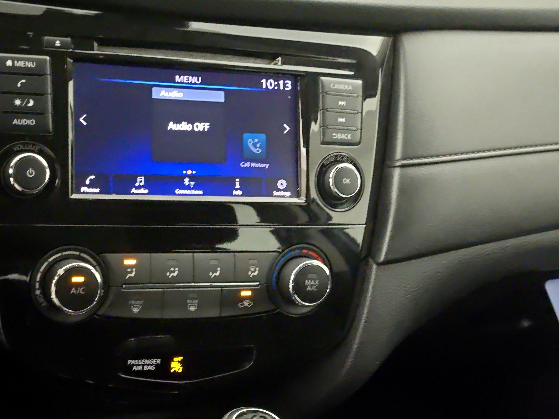 Thumbnail: 2019 Nissan Rogue - 16