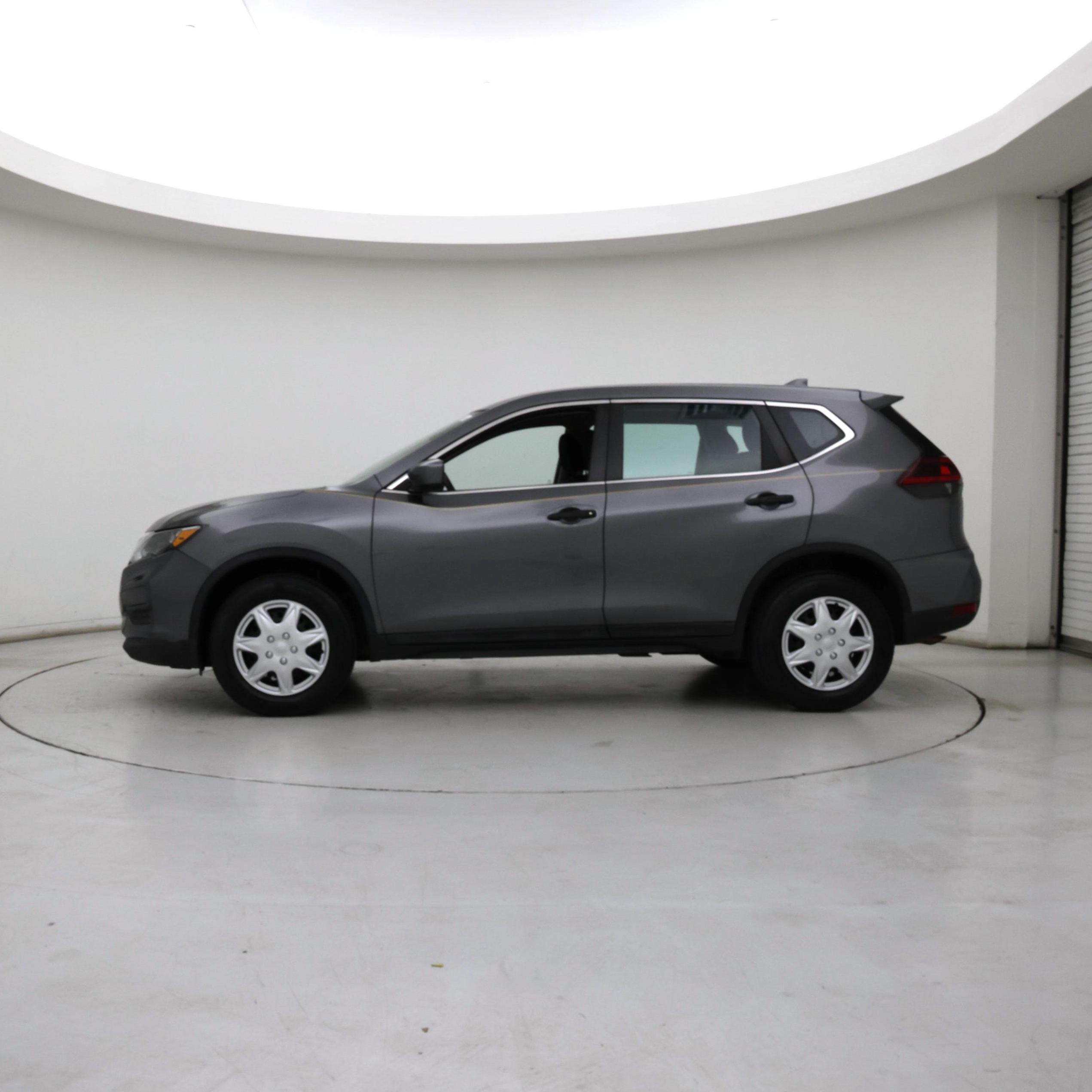 Thumbnail: 2019 Nissan Rogue - 3