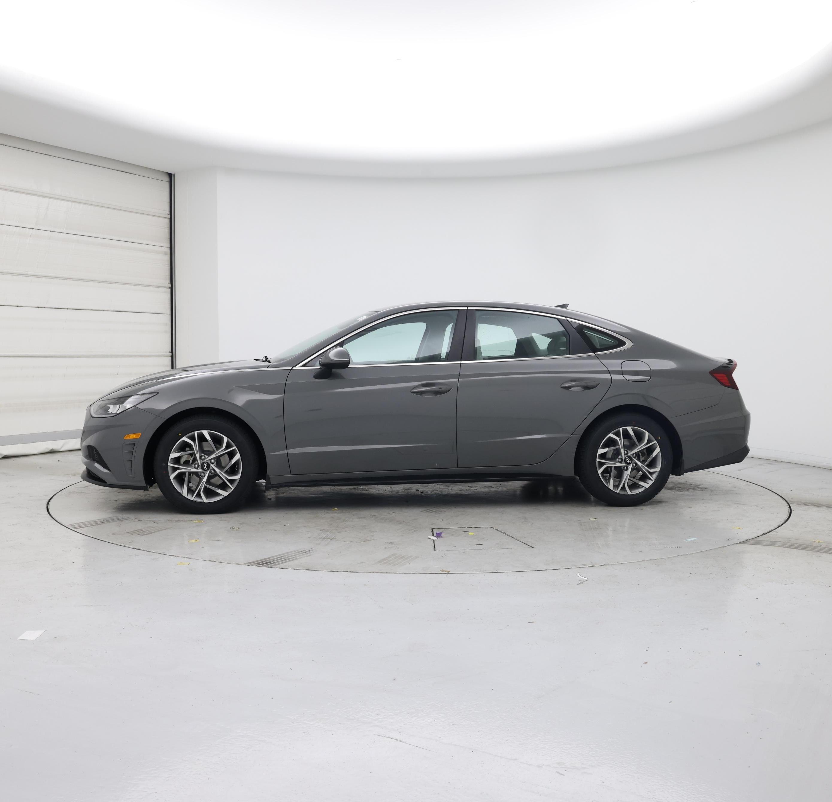 Thumbnail: 2023 Hyundai Sonata - 3