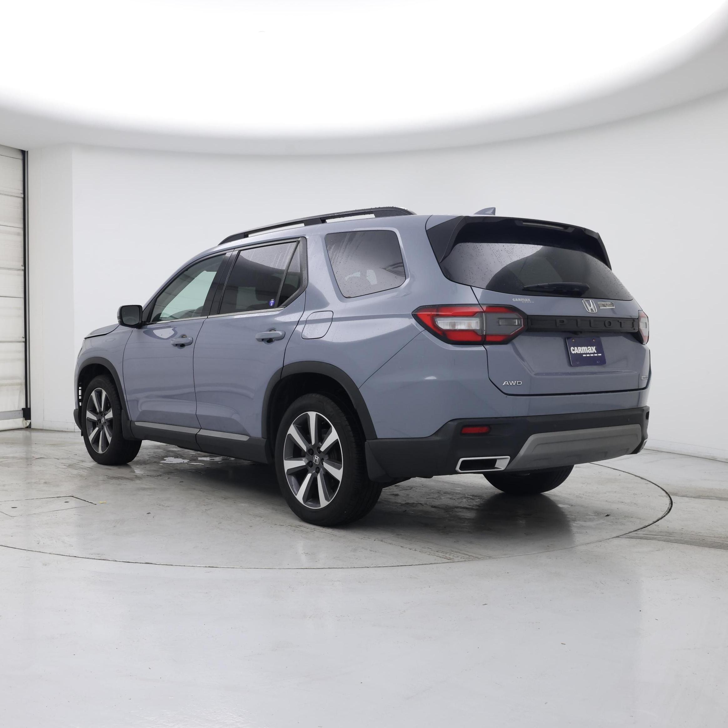 Thumbnail: 2023 Honda Pilot - 2