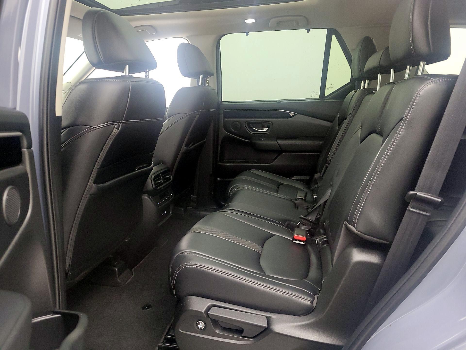 Thumbnail: 2023 Honda Pilot - 19