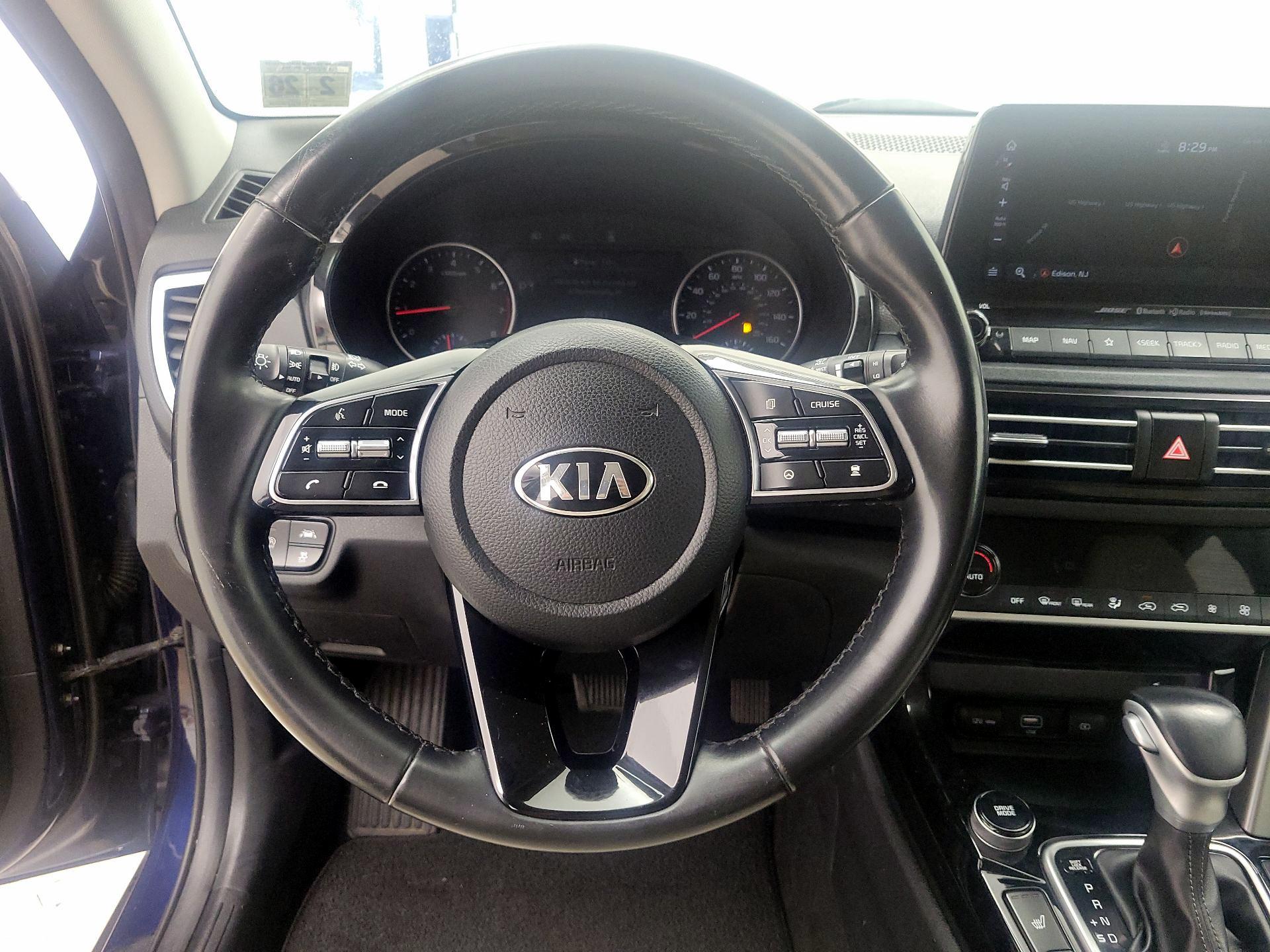 Thumbnail: 2021 Kia Seltos - 10