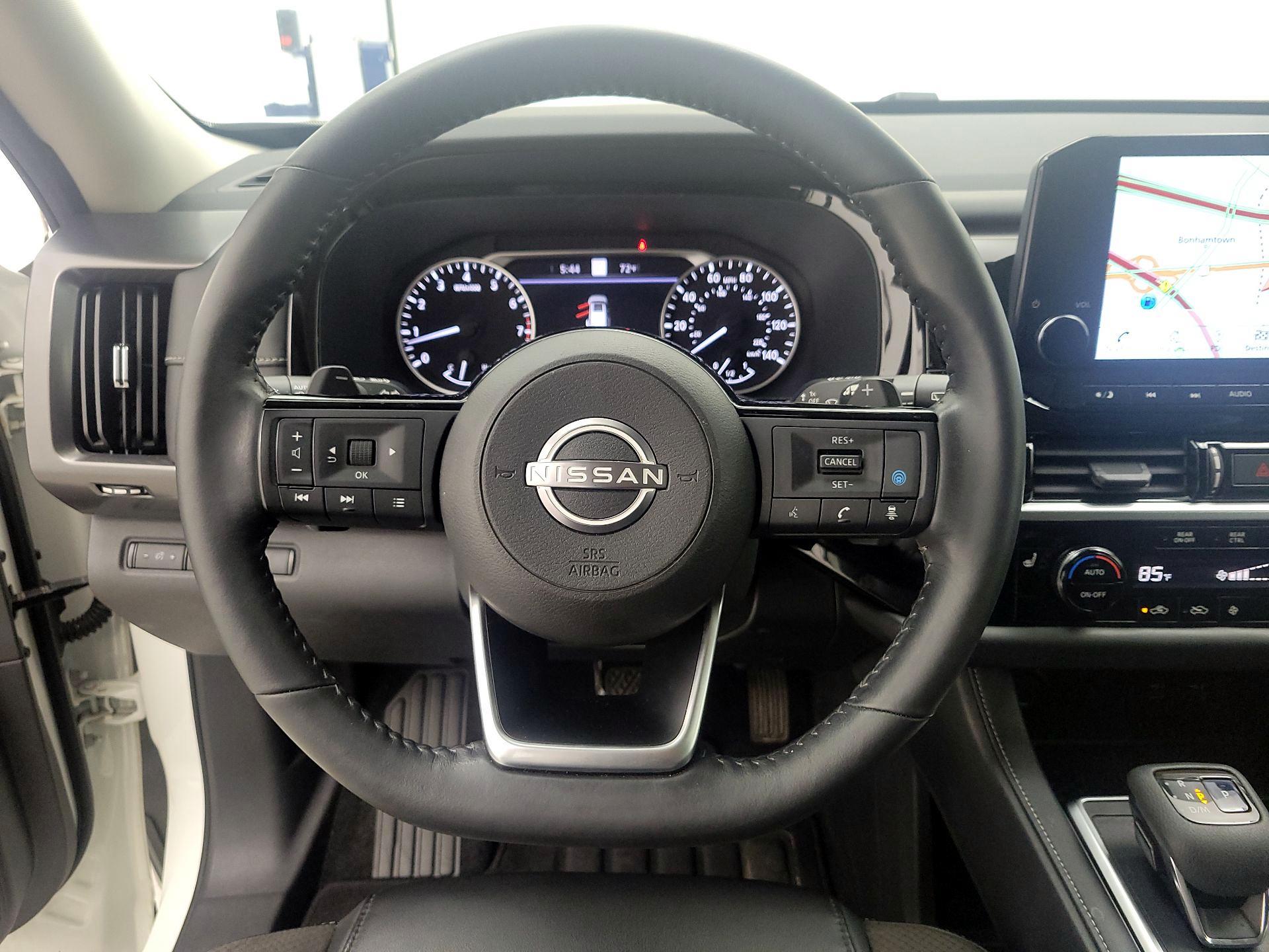 Thumbnail: 2022 Nissan Pathfinder - 10