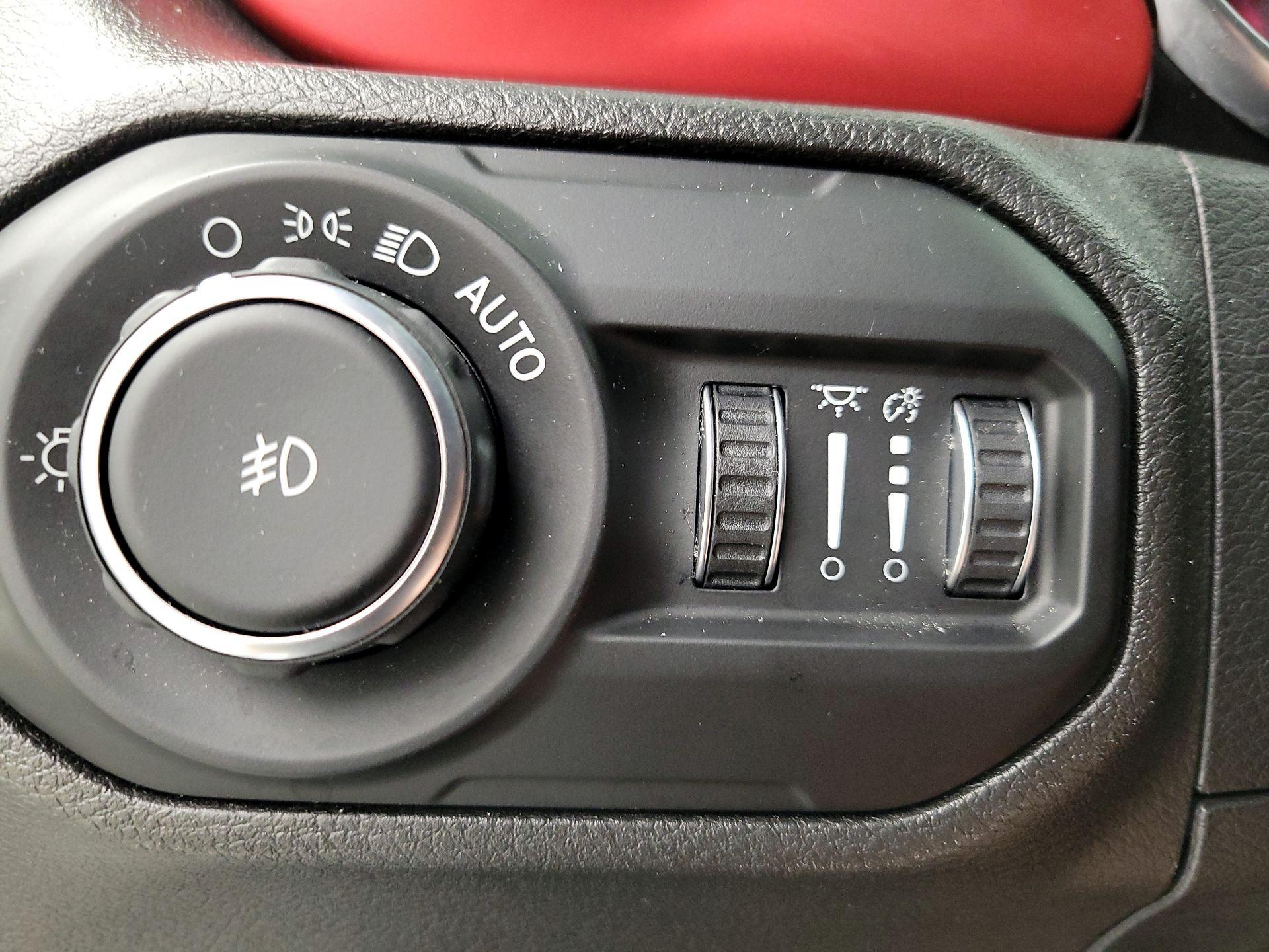 Thumbnail: 2021 Jeep Wrangler - 13