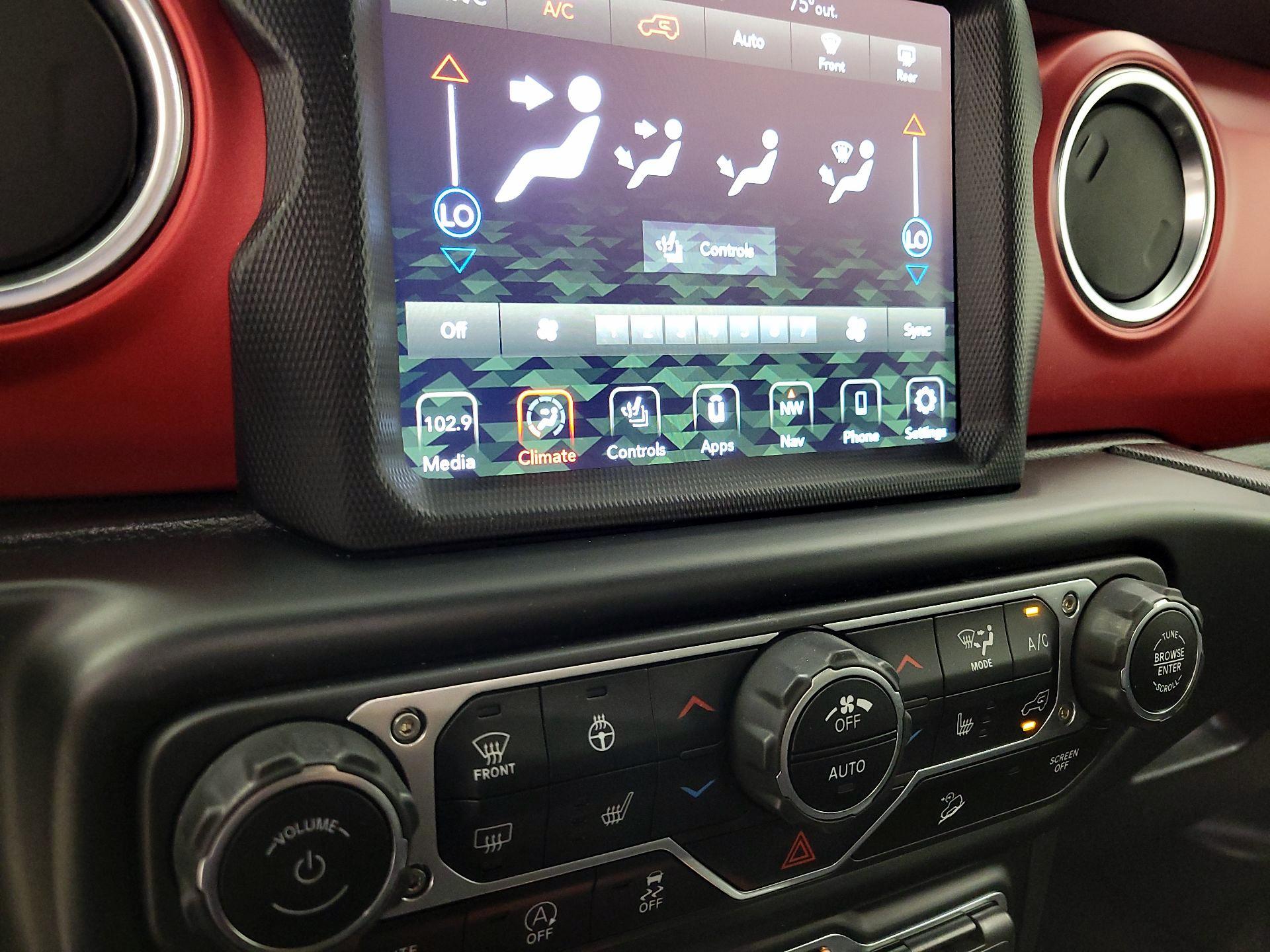 Thumbnail: 2021 Jeep Wrangler - 17