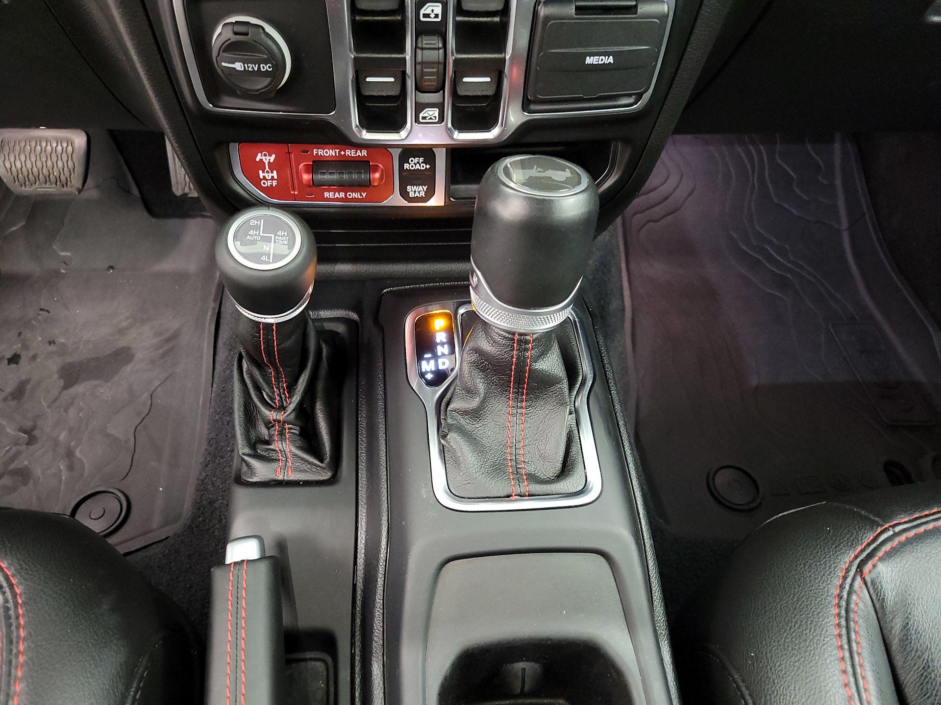 Thumbnail: 2021 Jeep Wrangler - 18