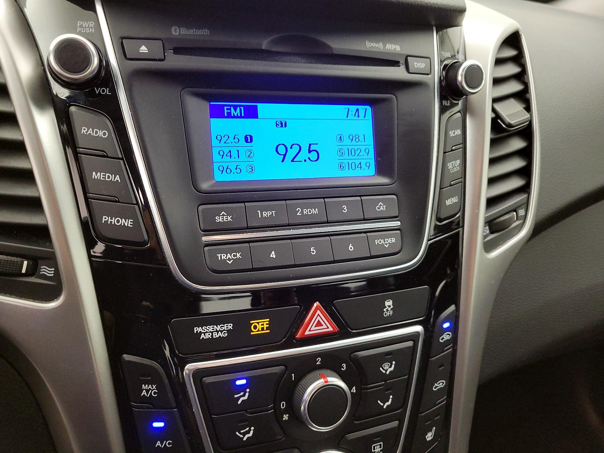 Thumbnail: 2014 Hyundai Elantra - 14