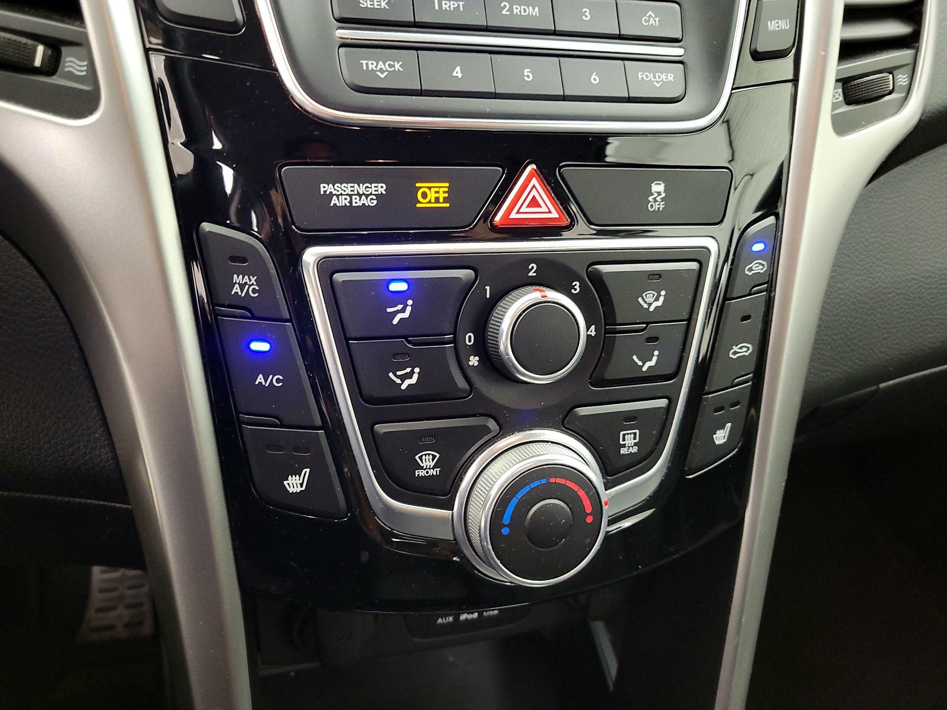 Thumbnail: 2014 Hyundai Elantra - 15