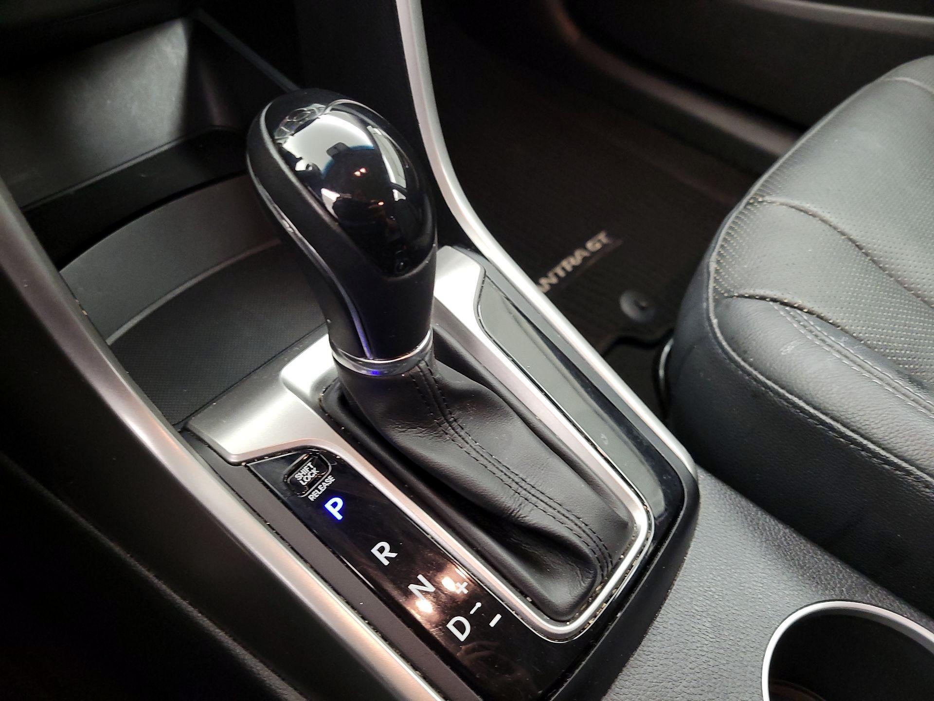 Thumbnail: 2014 Hyundai Elantra - 16