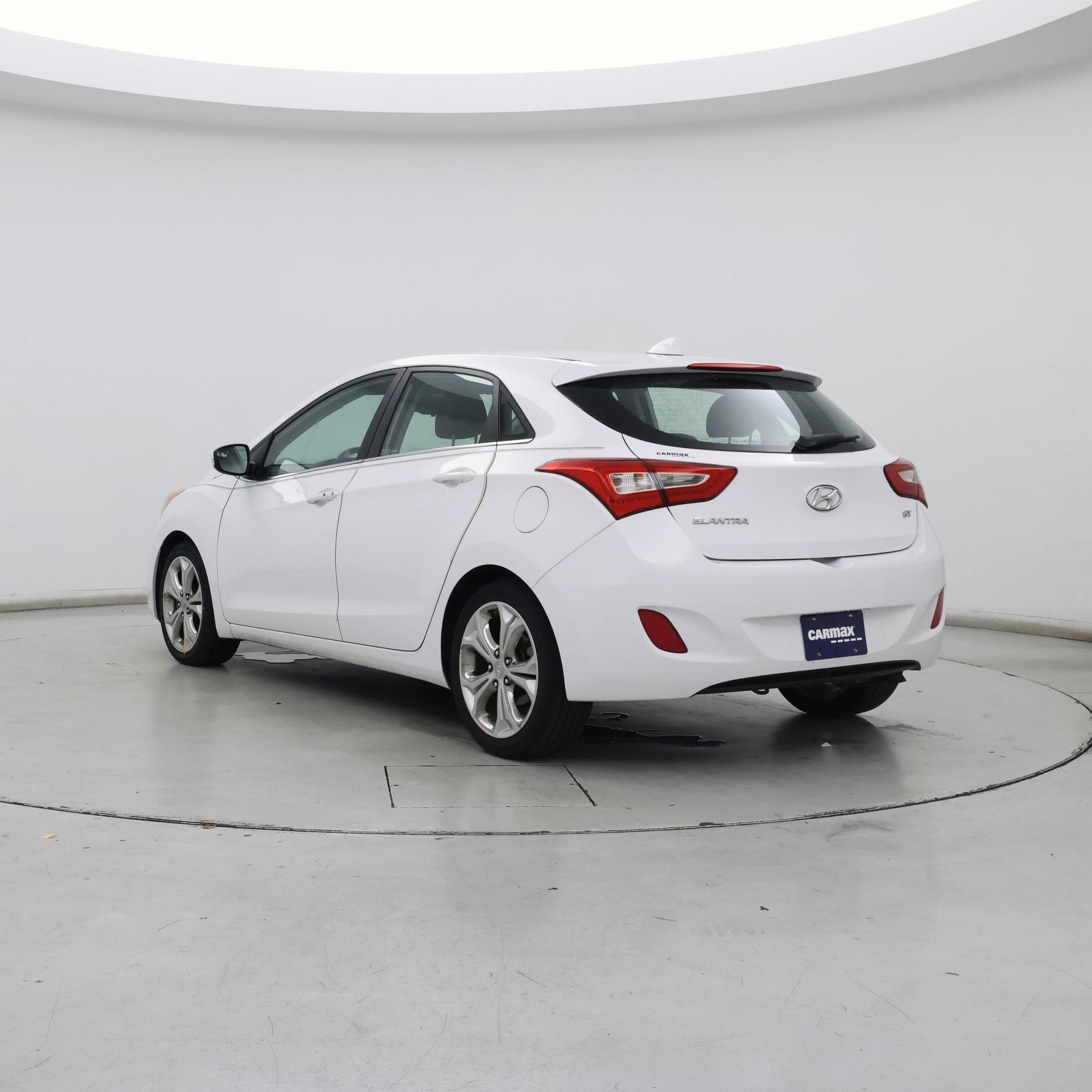 Thumbnail: 2014 Hyundai Elantra - 2