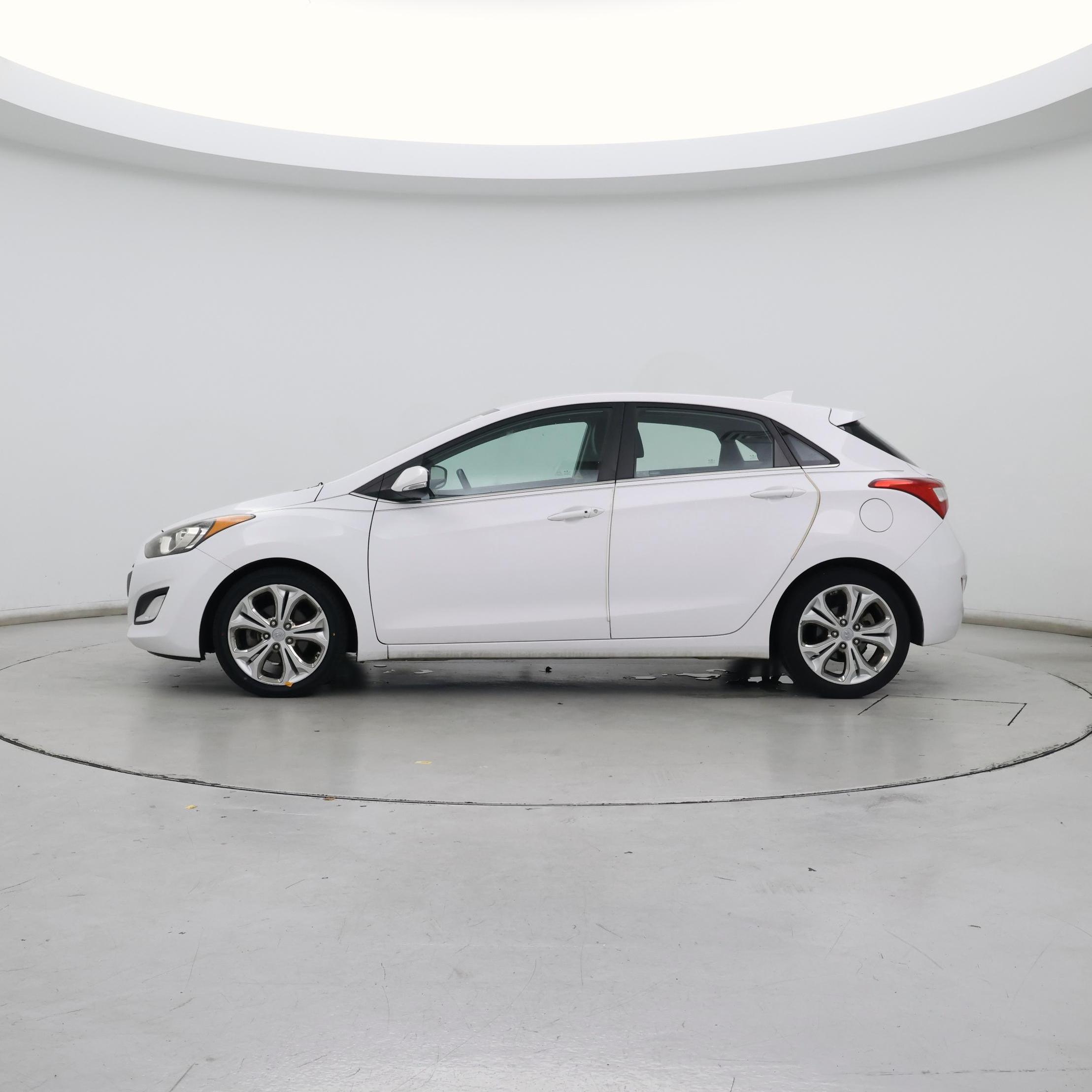 Thumbnail: 2014 Hyundai Elantra - 3