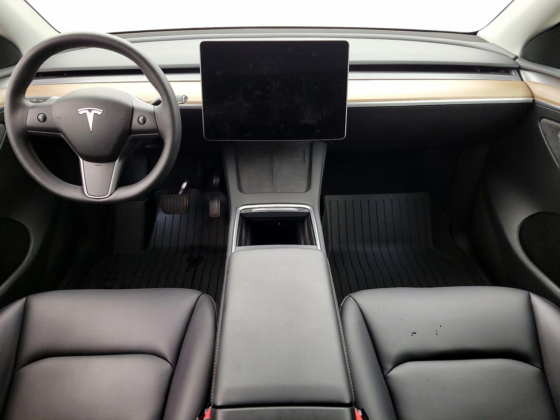 Thumbnail: 2023 Tesla Model Y - 9
