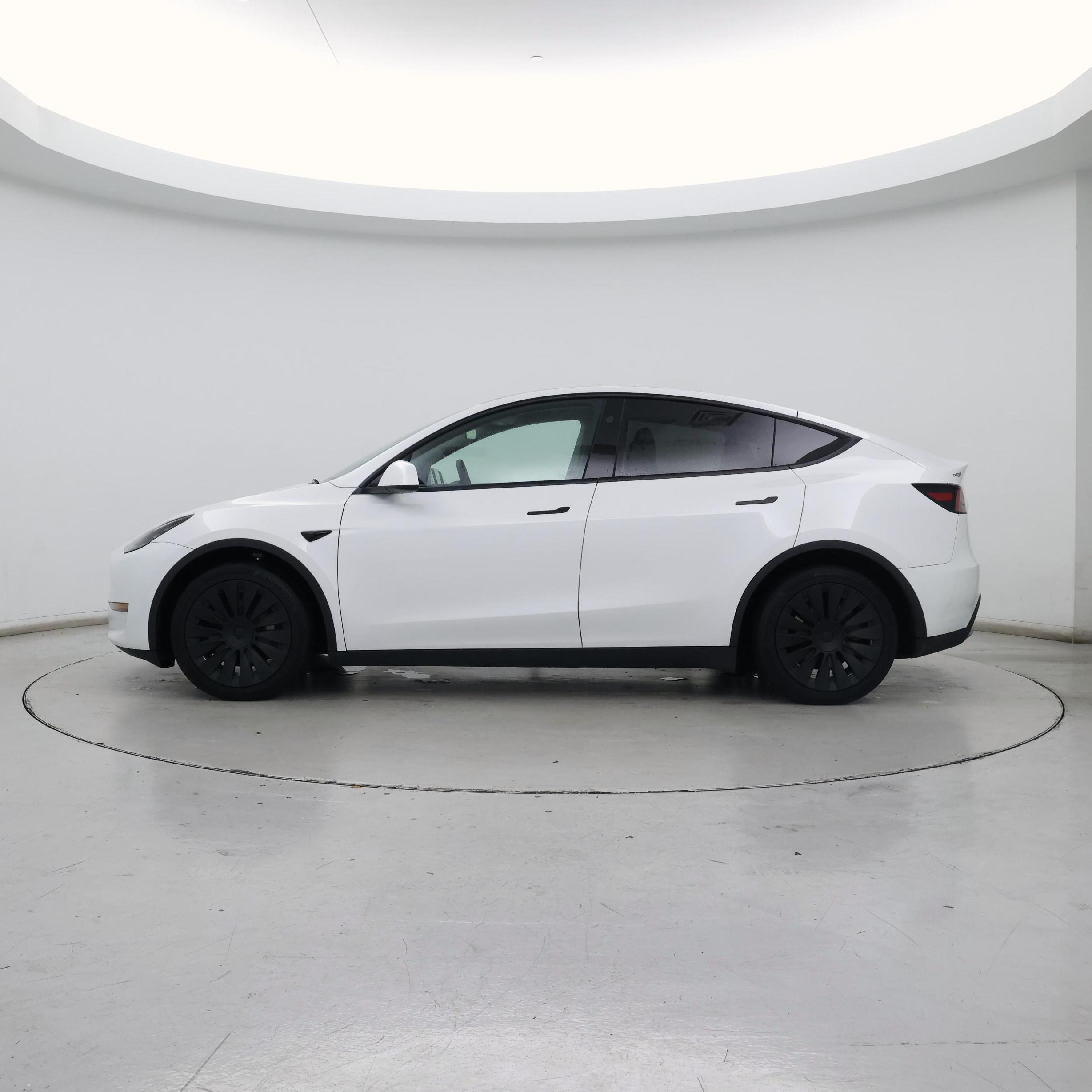 Thumbnail: 2023 Tesla Model Y - 3