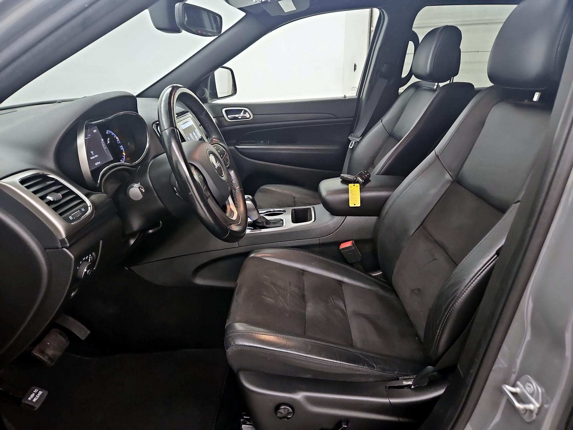 Thumbnail: 2020 Jeep Grand Cherokee - 11