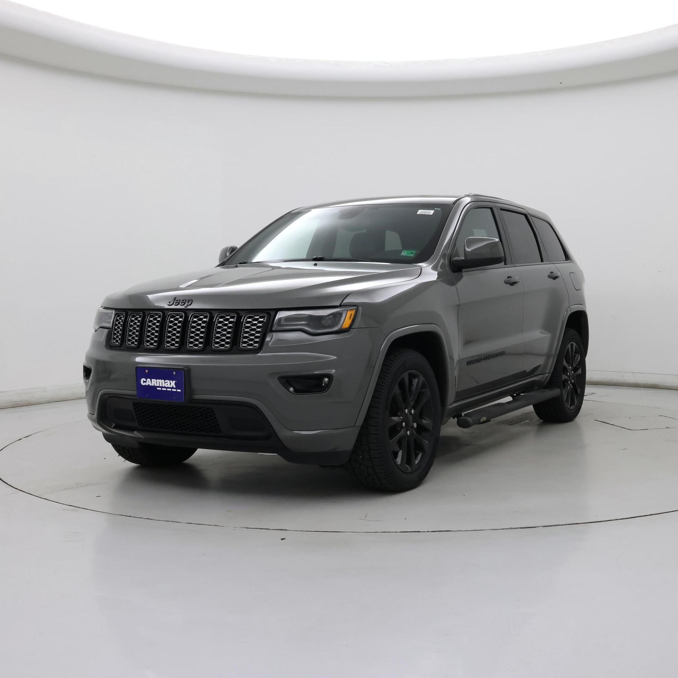 Thumbnail: 2020 Jeep Grand Cherokee - 4