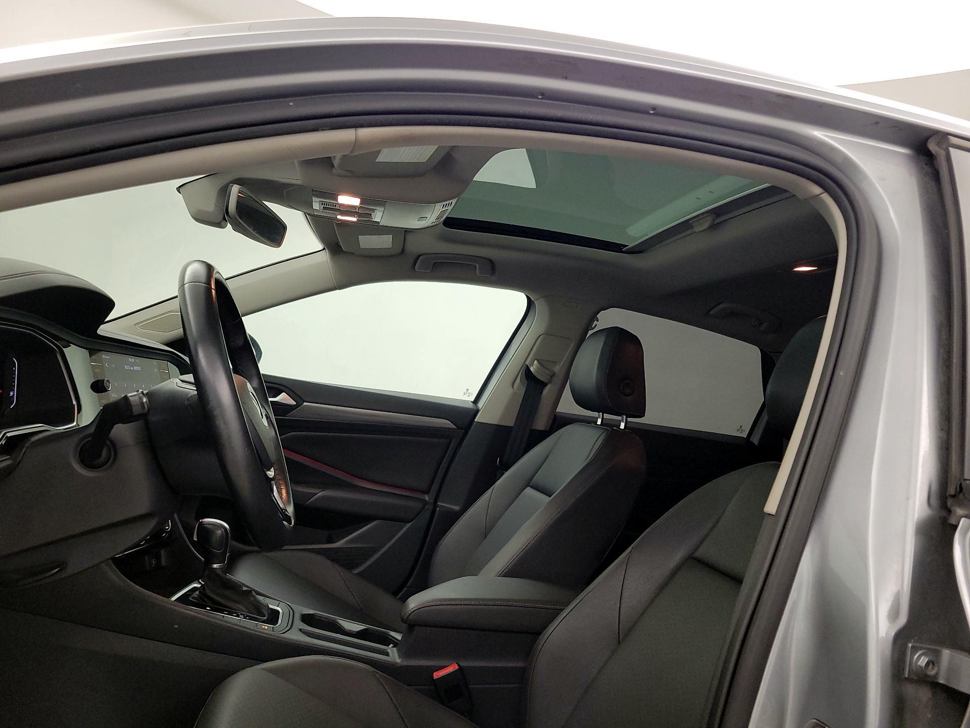Thumbnail: 2019 Volkswagen Jetta - 19