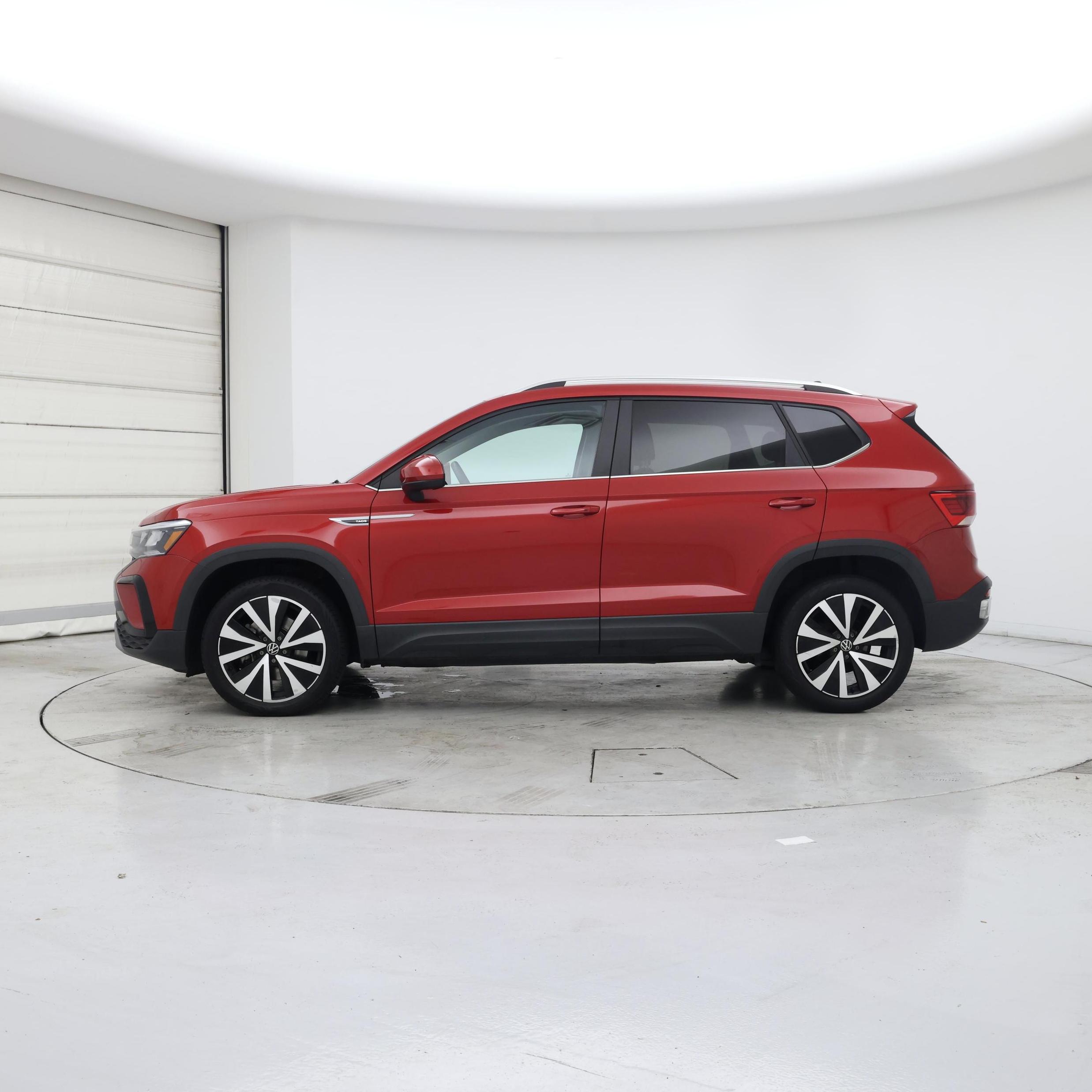 Thumbnail: 2022 Volkswagen Taos - 3