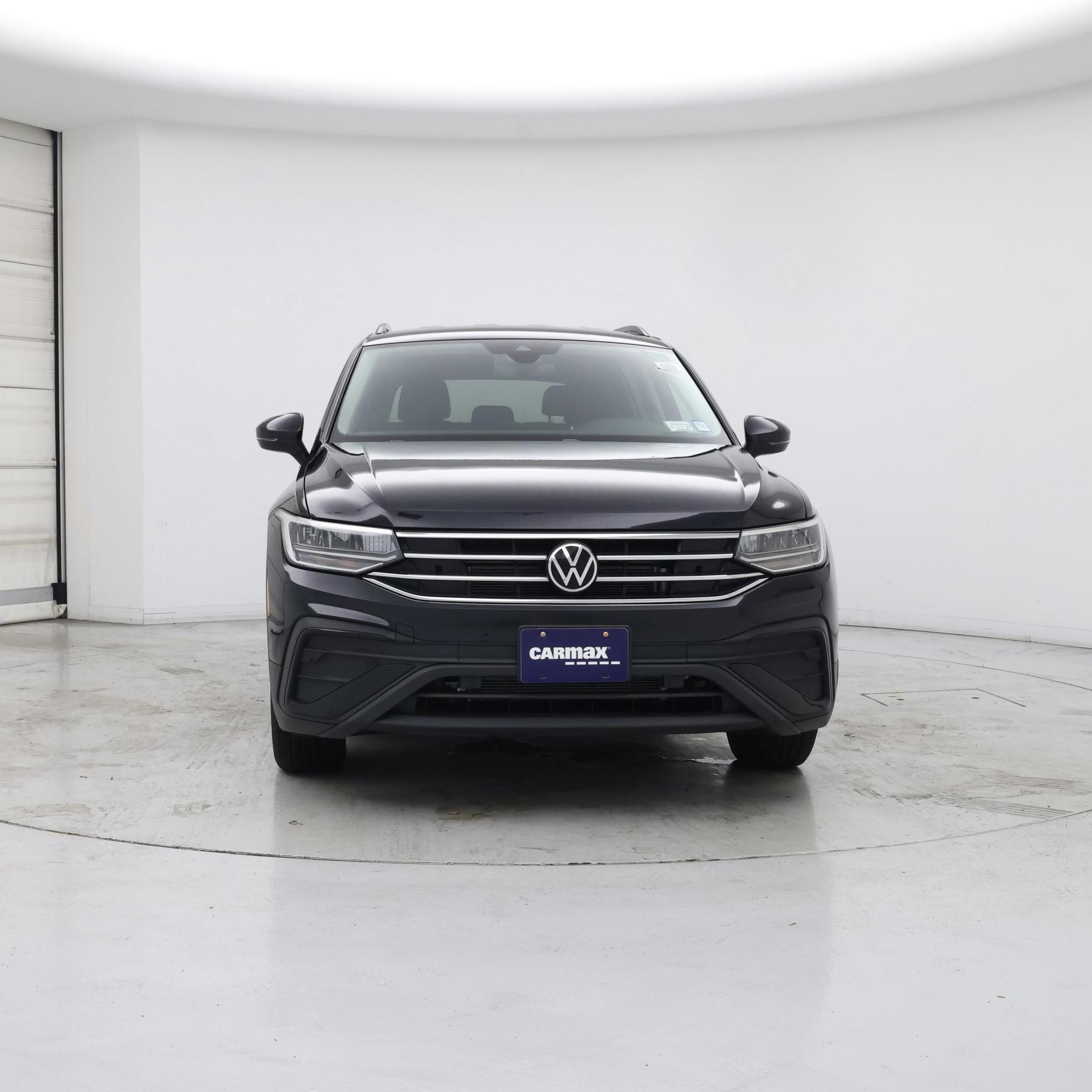 Thumbnail: 2022 Volkswagen Tiguan - 5