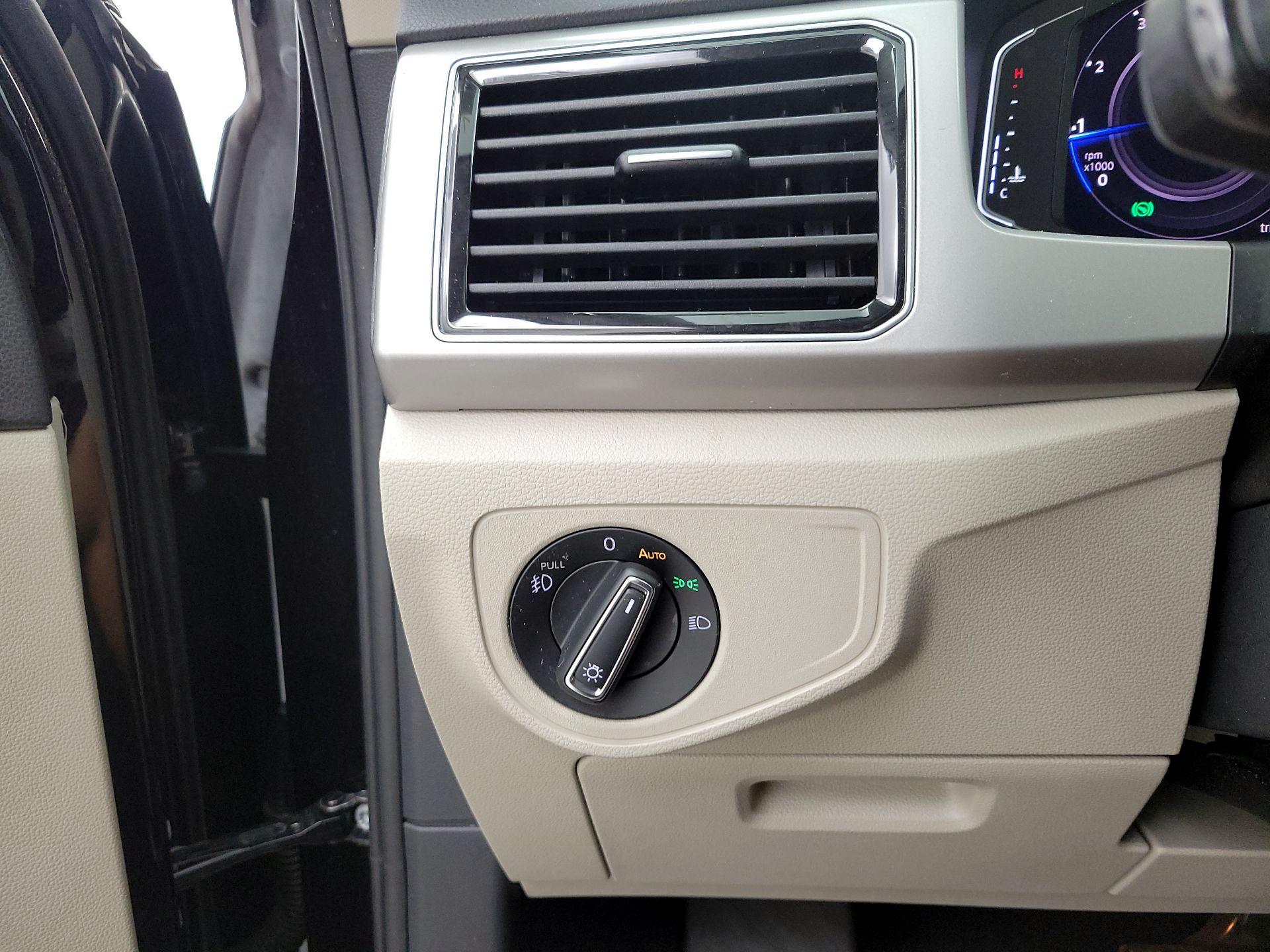 Thumbnail: 2019 Volkswagen Atlas - 13