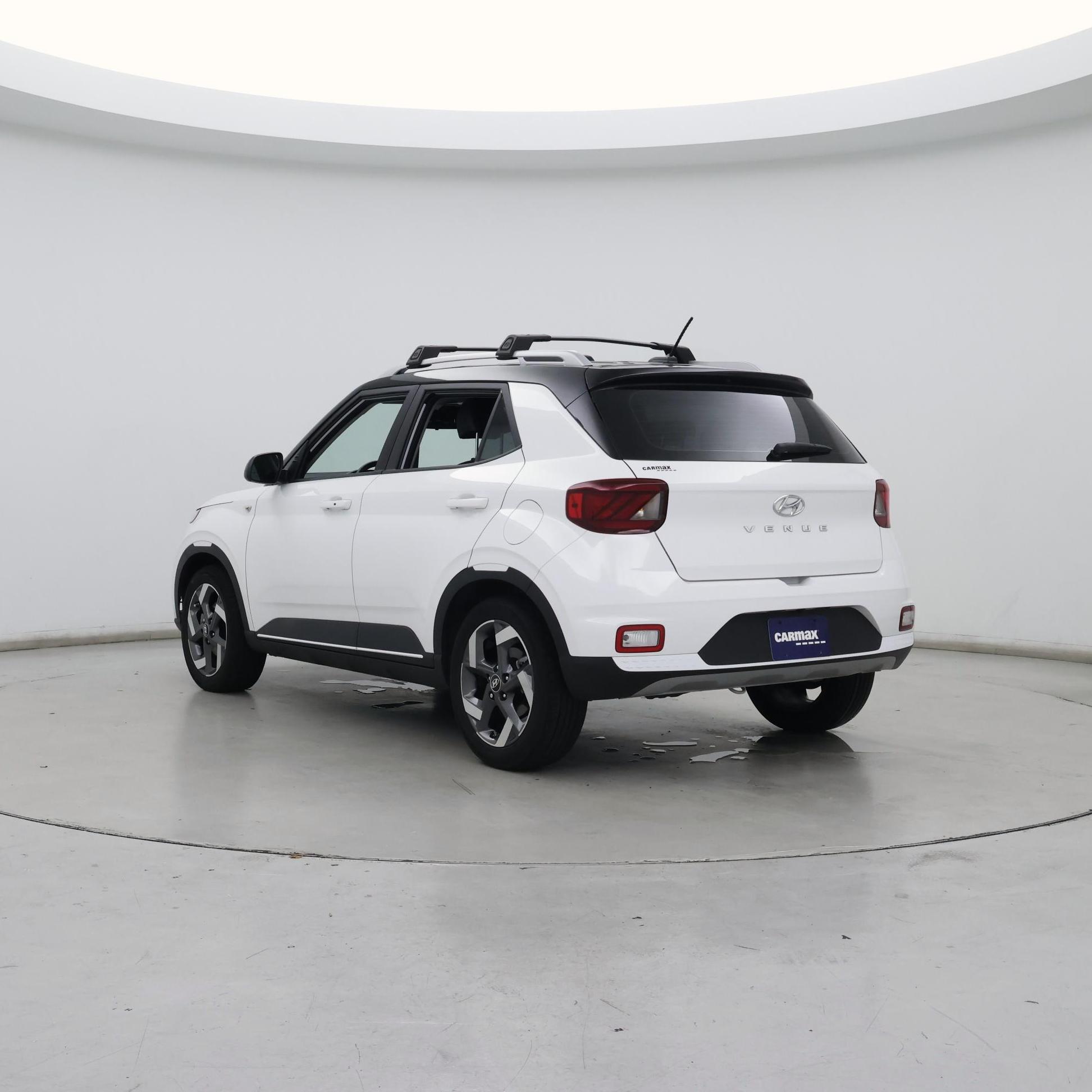 Thumbnail: 2024 Hyundai Venue - 2