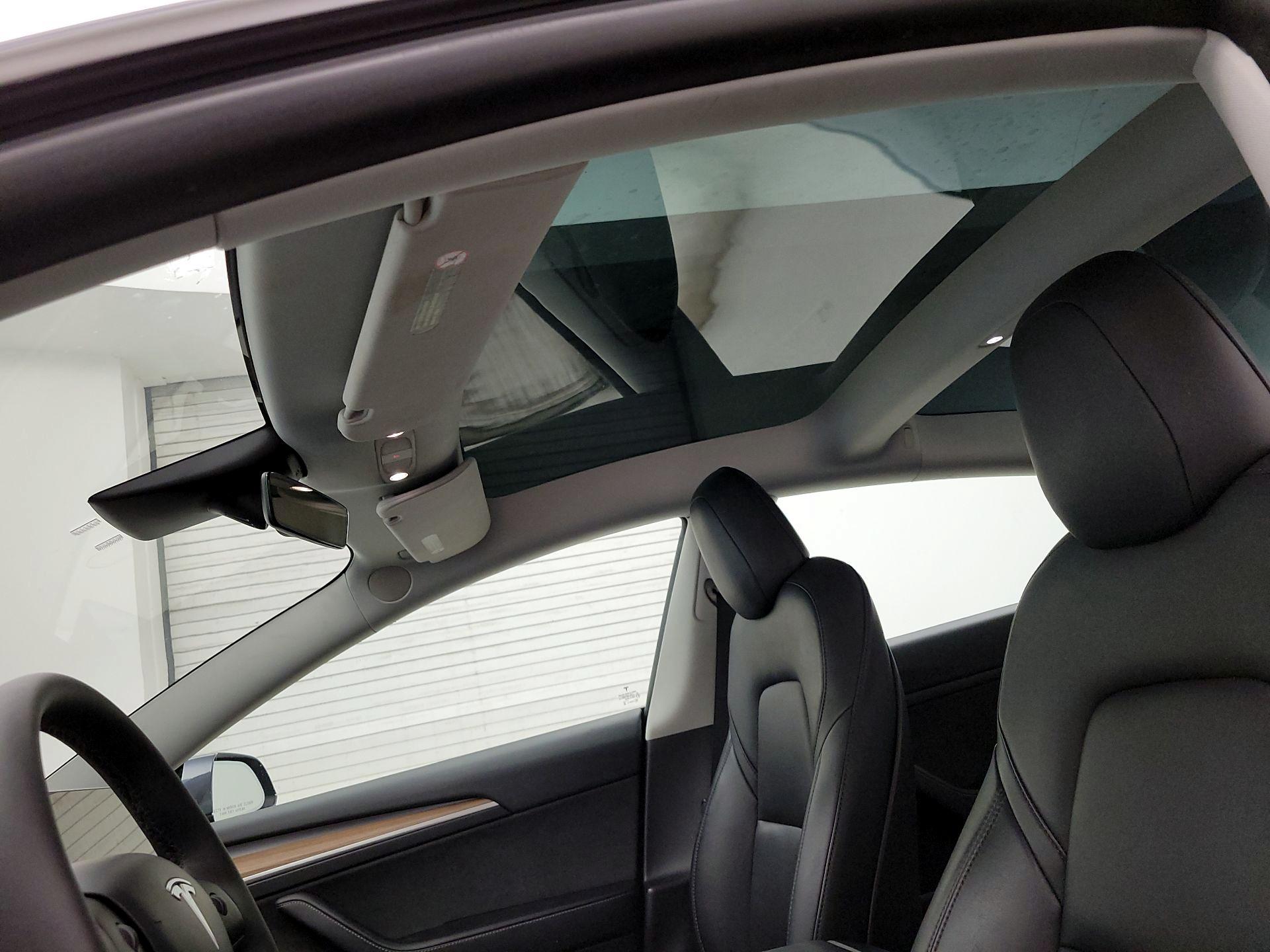 Thumbnail: 2022 Tesla Model 3 - 18