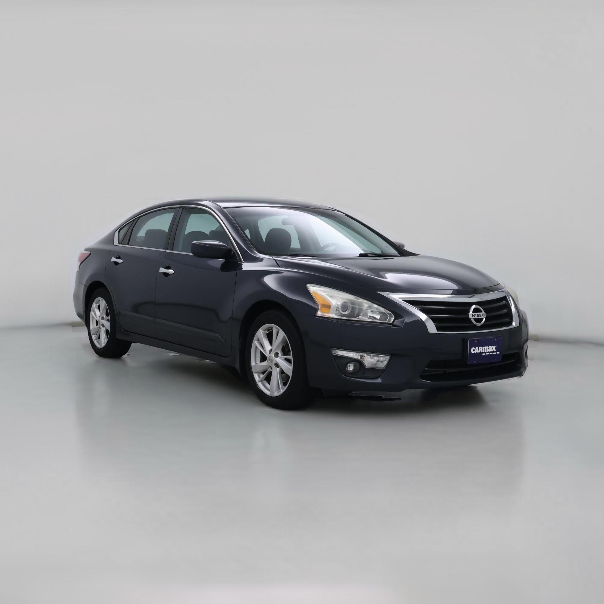 Thumbnail: 2015 Nissan Altima - 1