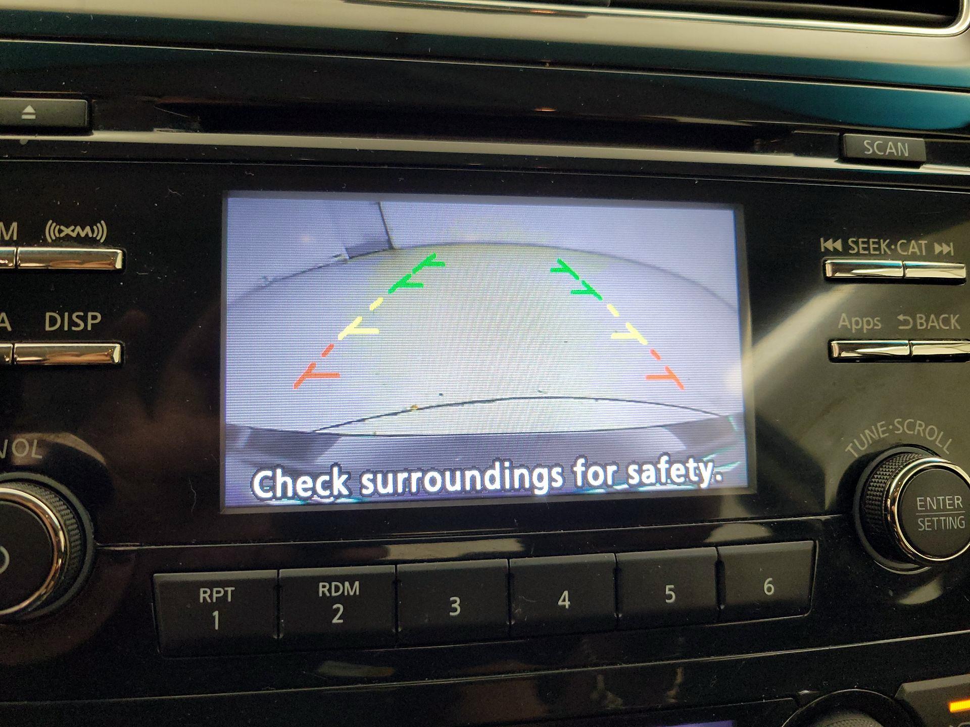 Thumbnail: 2015 Nissan Altima - 14