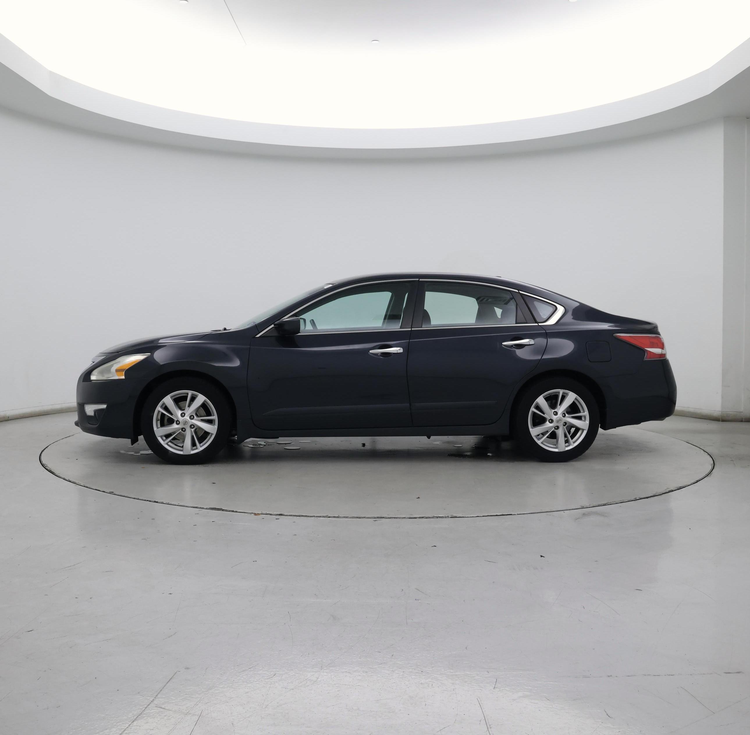 Thumbnail: 2015 Nissan Altima - 3