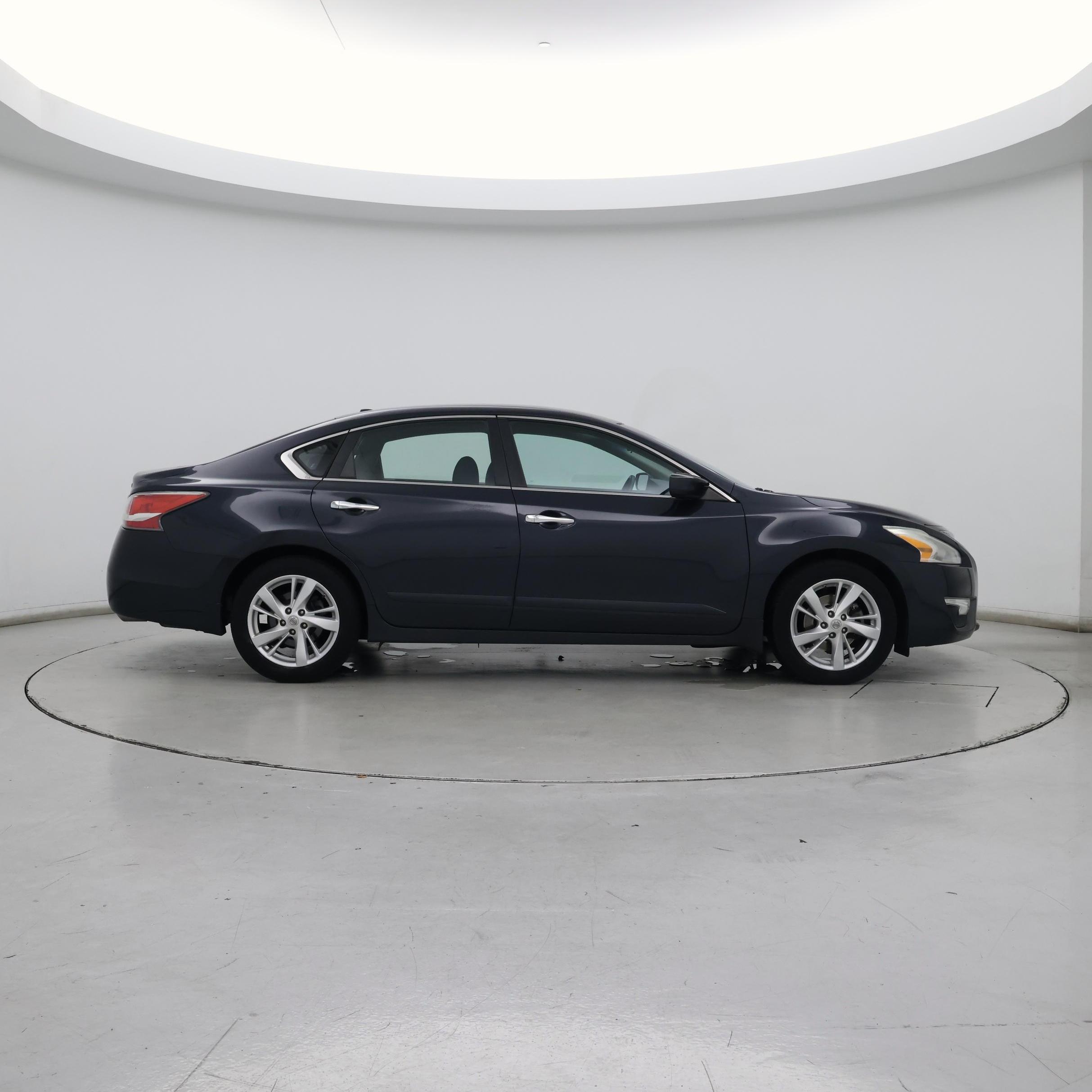 Thumbnail: 2015 Nissan Altima - 7
