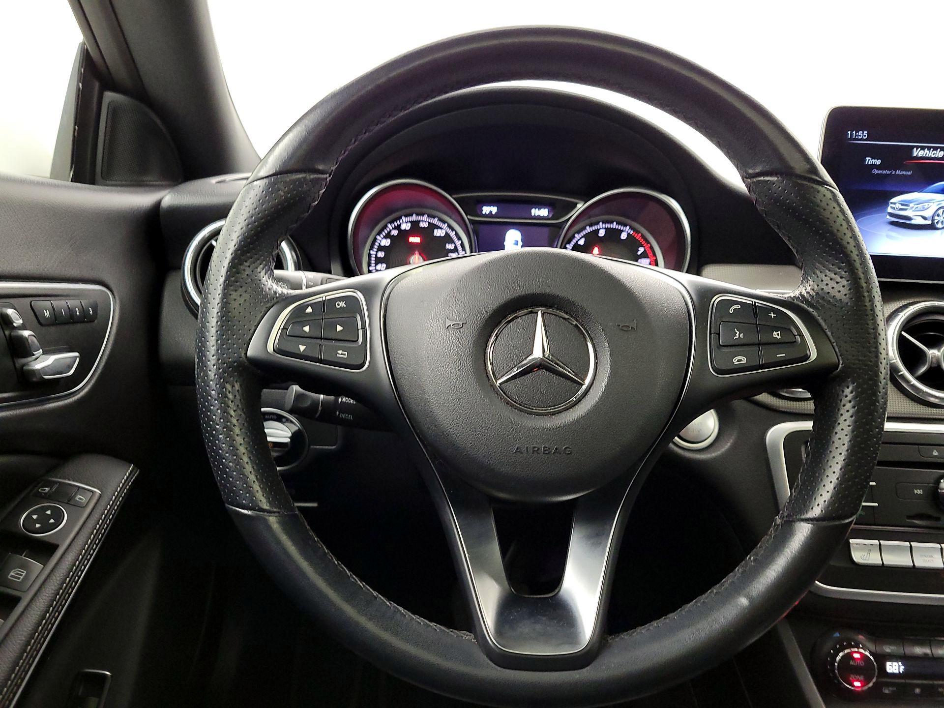 Thumbnail: 2019 Mercedes-Benz CLA - 10
