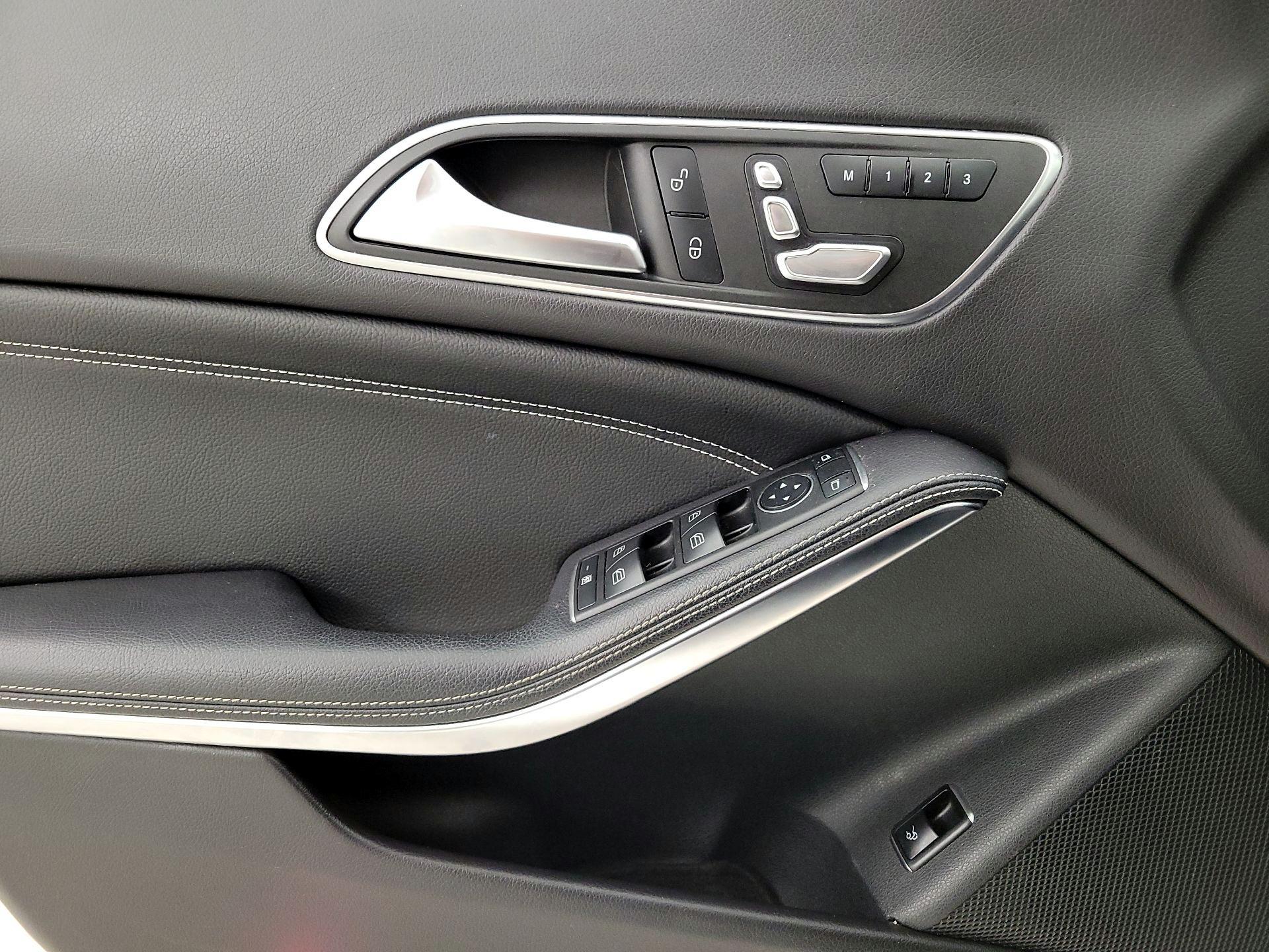 Thumbnail: 2019 Mercedes-Benz CLA - 12