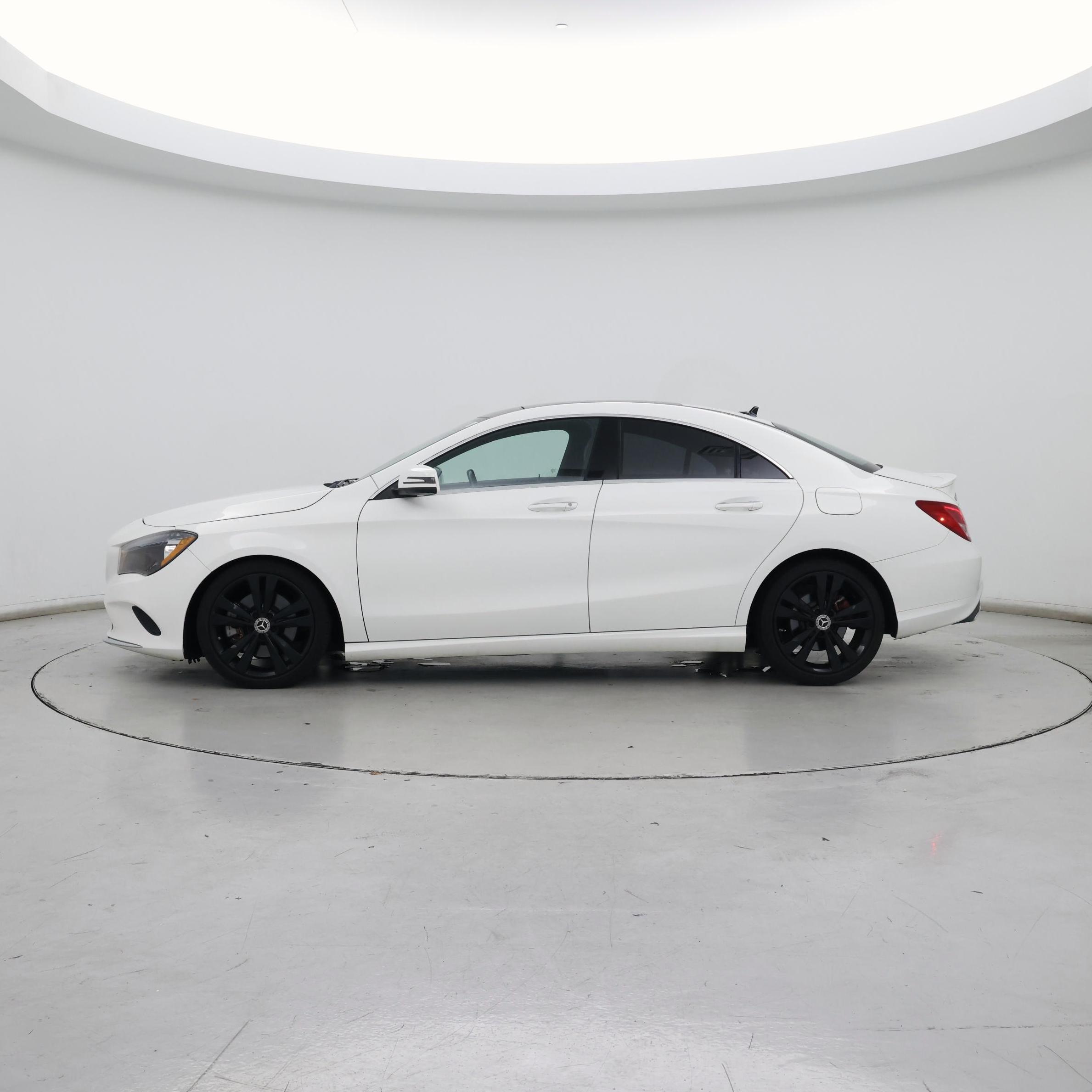 Thumbnail: 2019 Mercedes-Benz CLA - 3