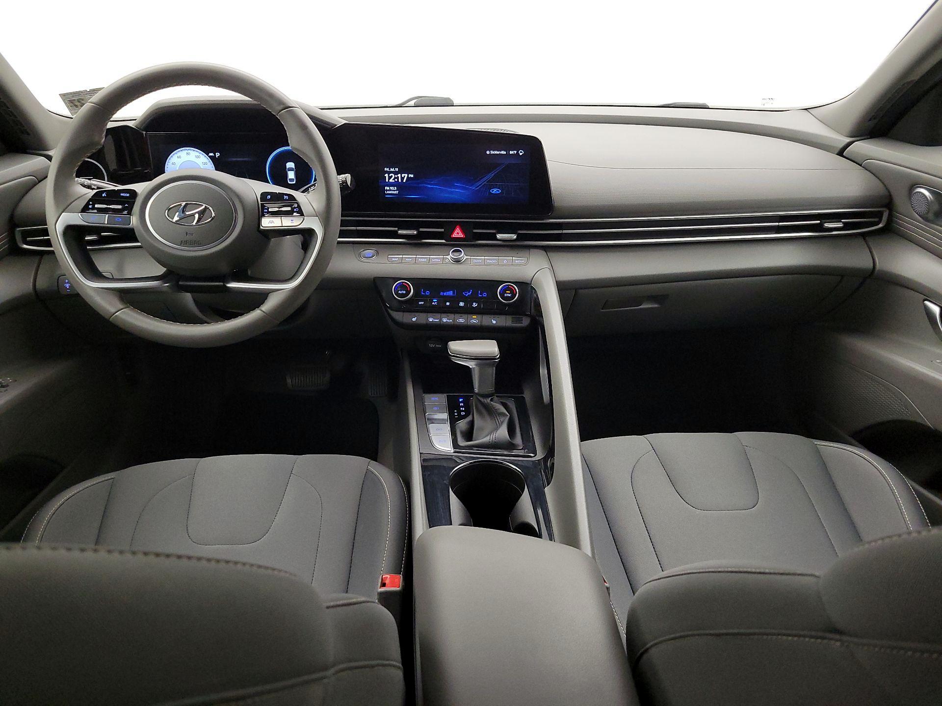 Thumbnail: 2023 Hyundai Elantra - 9