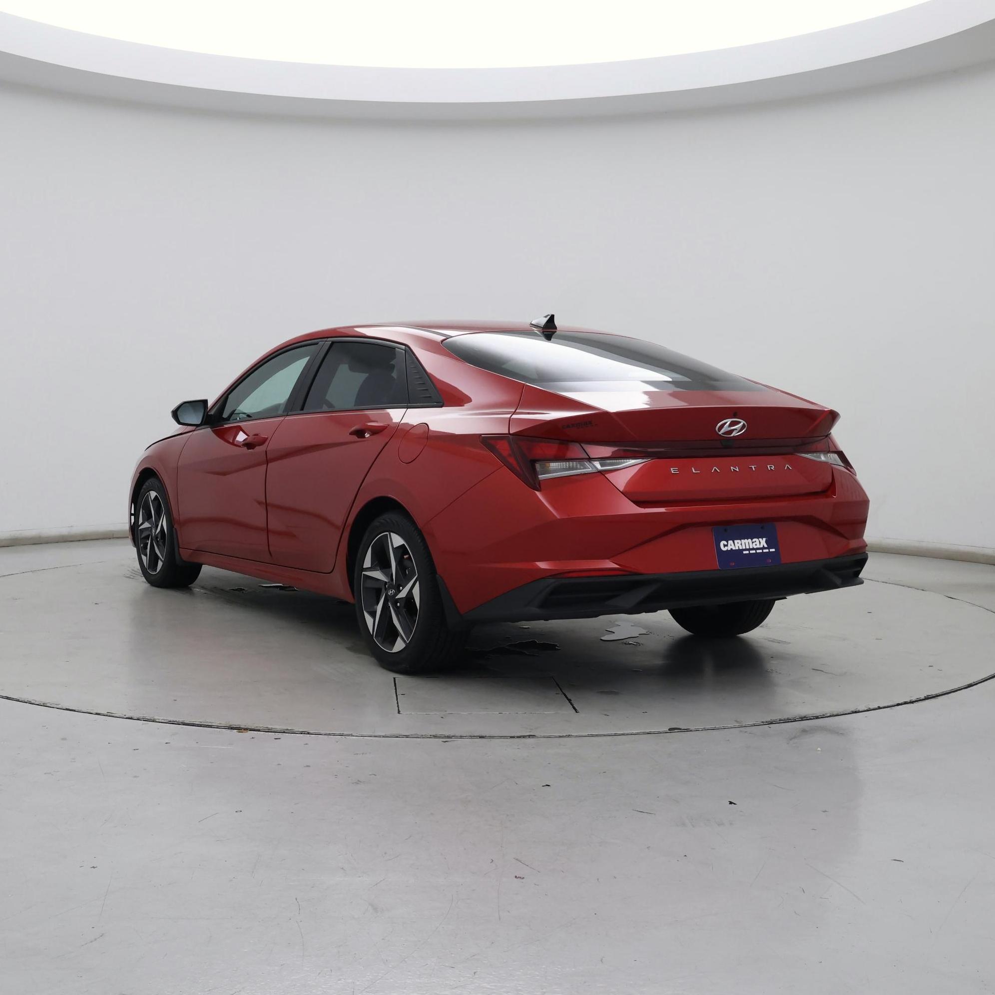 Thumbnail: 2023 Hyundai Elantra - 2