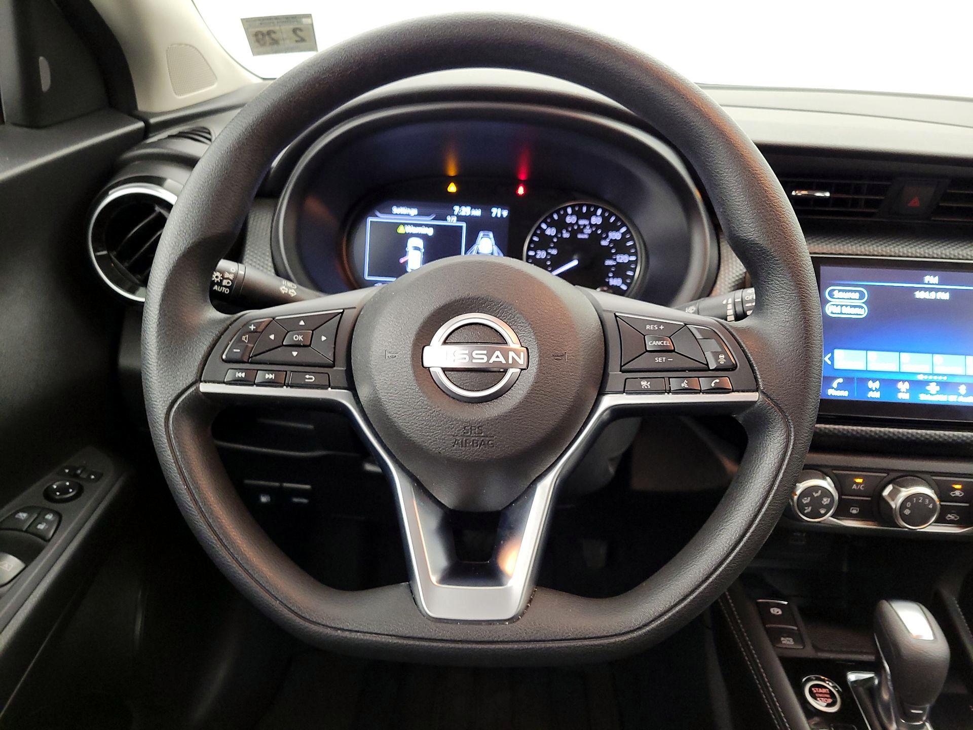 Thumbnail: 2024 Nissan Kicks - 10
