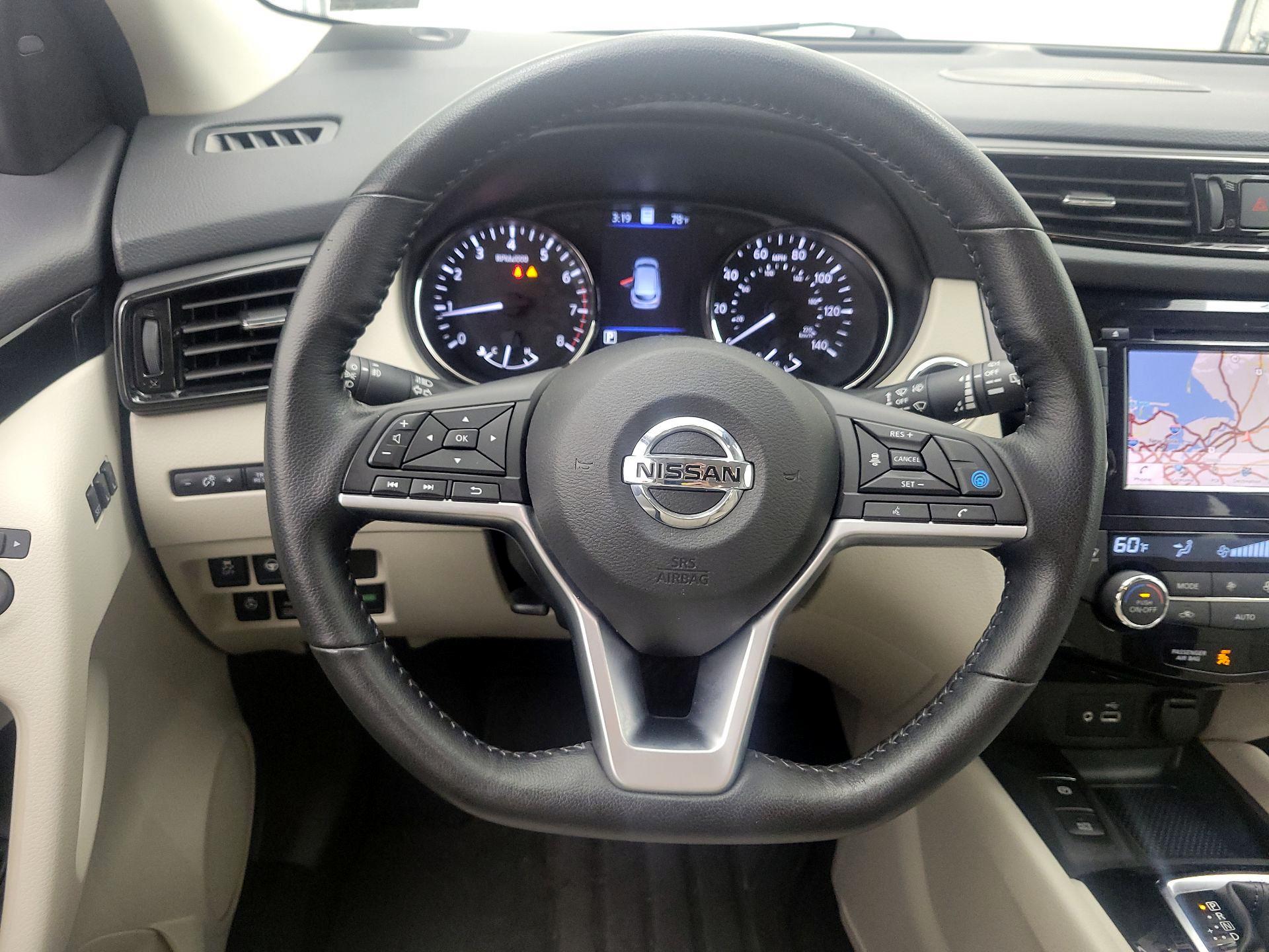 Thumbnail: 2022 Nissan Rogue Sport - 10