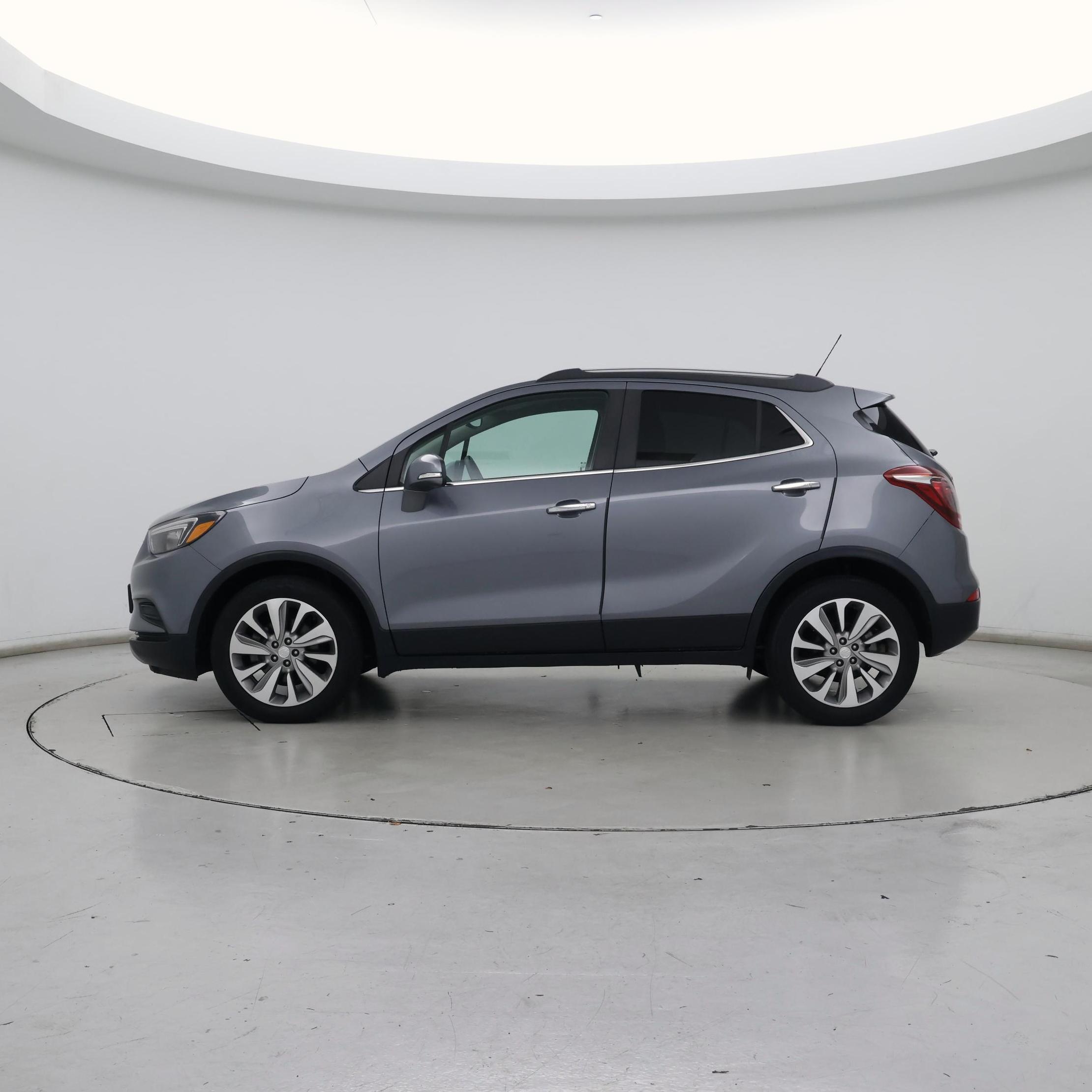 Thumbnail: 2019 Buick Encore - 3