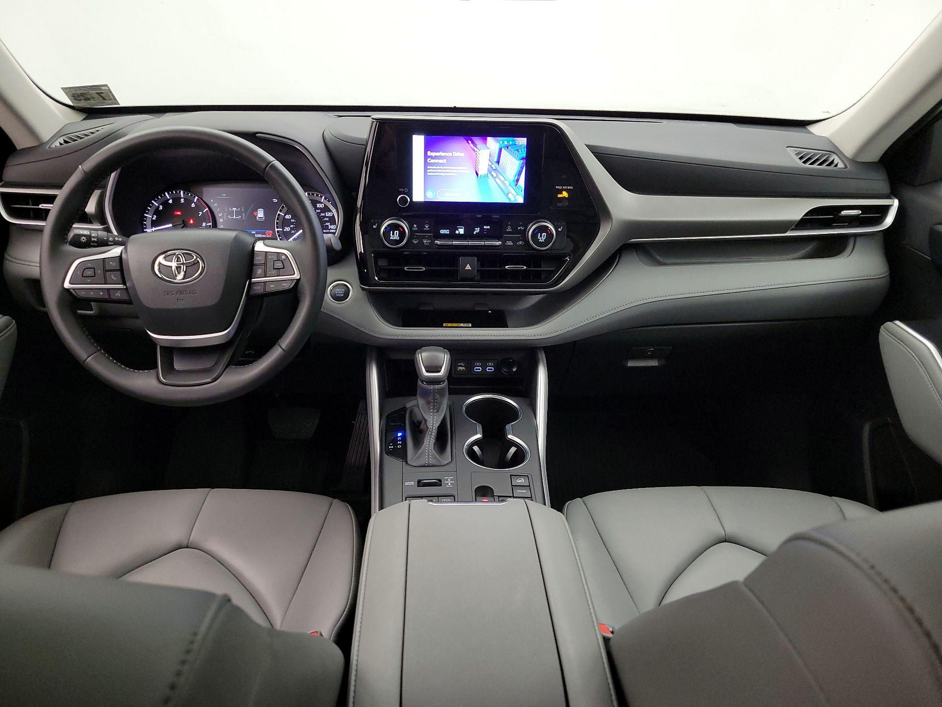Thumbnail: 2024 Toyota Highlander - 9