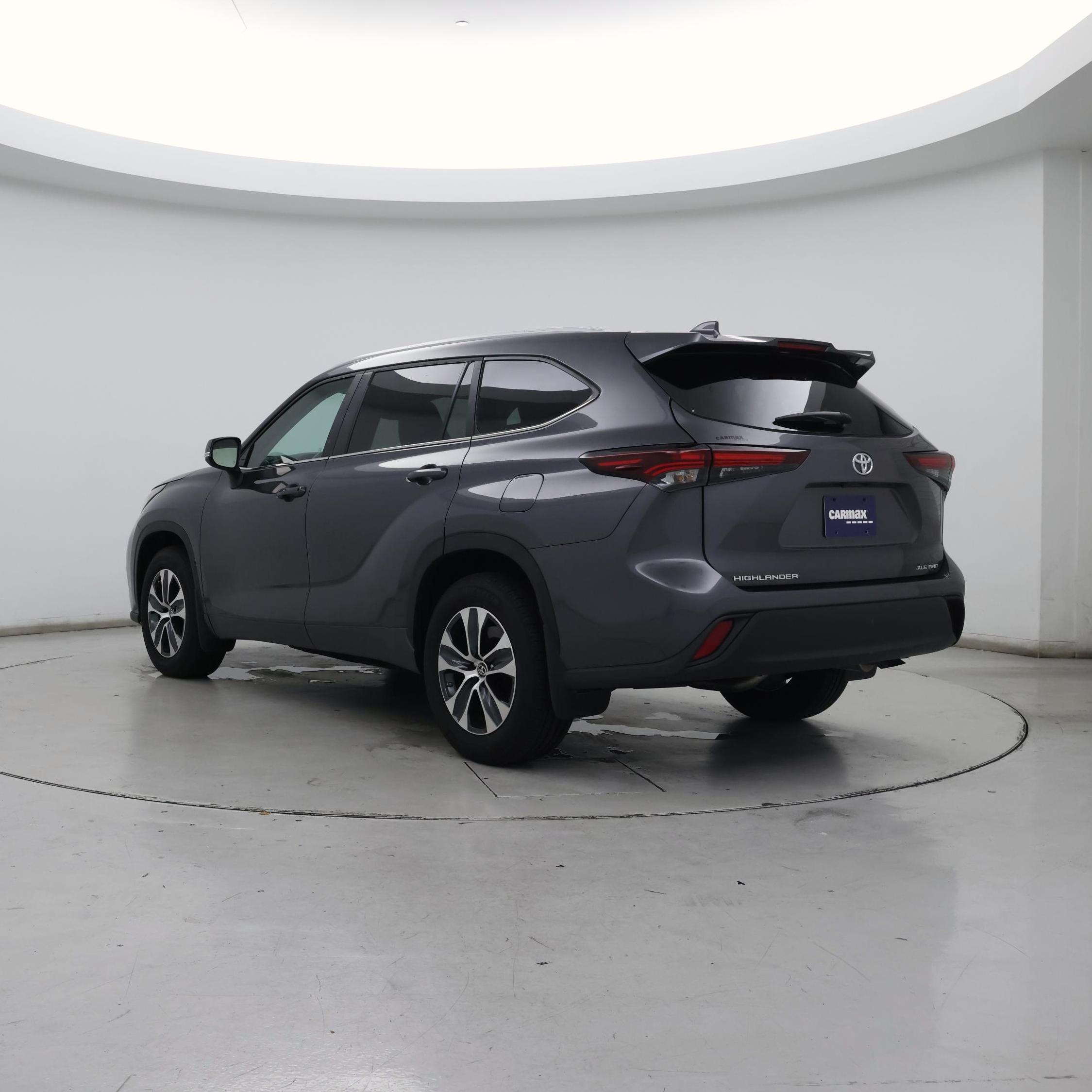 Thumbnail: 2024 Toyota Highlander - 2