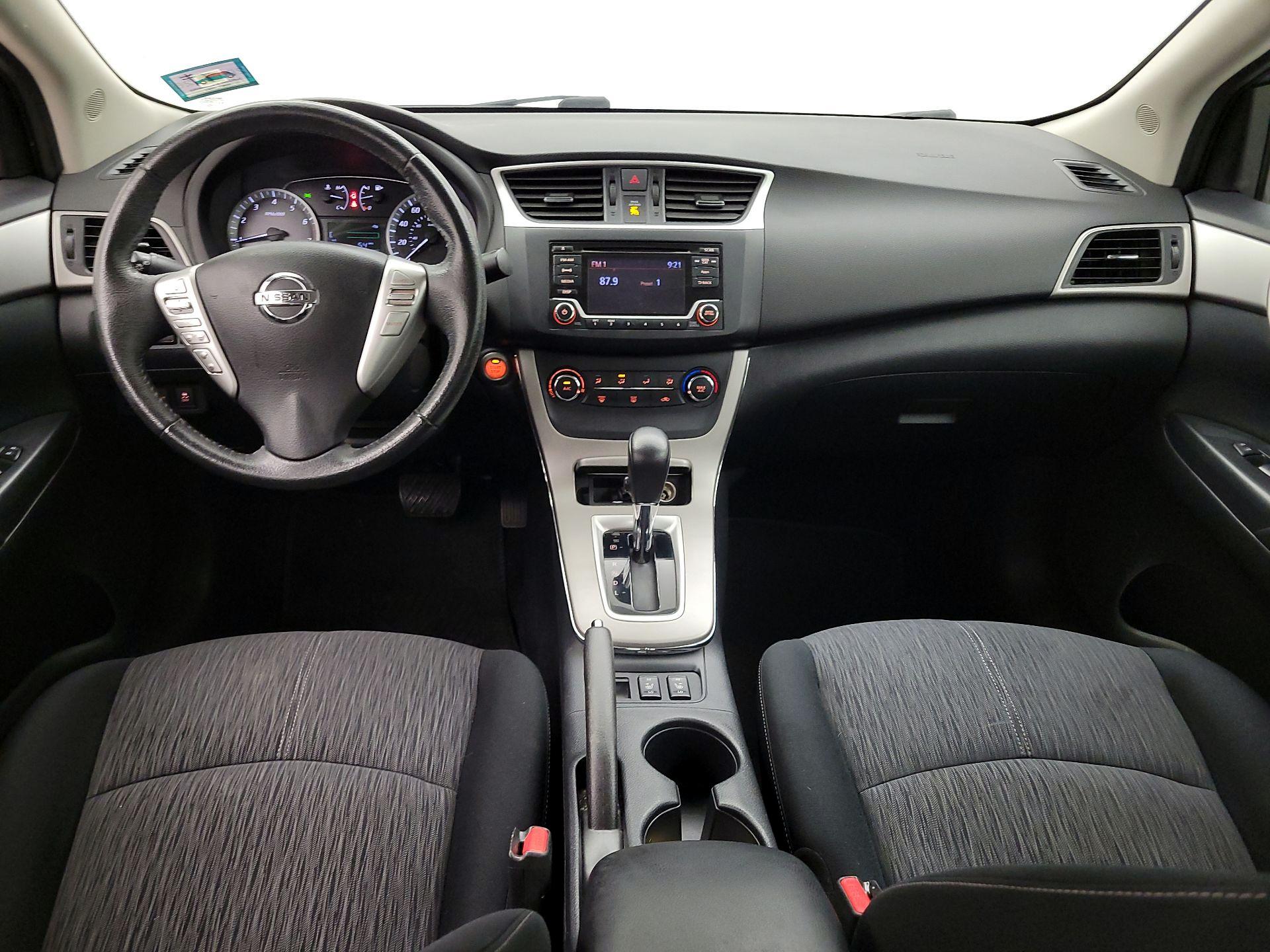 Thumbnail: 2015 Nissan Sentra - 9