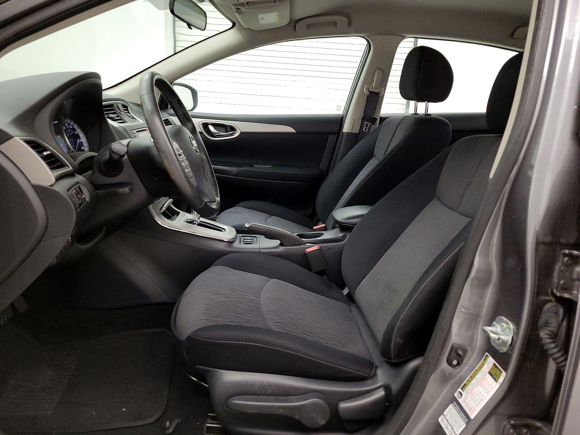 Thumbnail: 2015 Nissan Sentra - 11