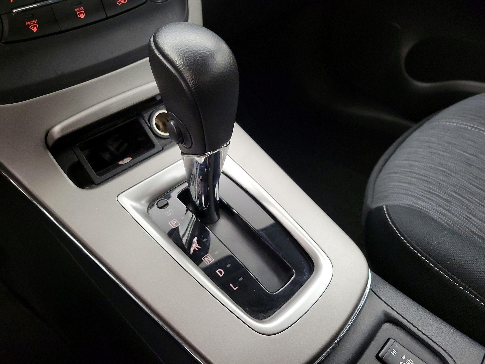 Thumbnail: 2015 Nissan Sentra - 17
