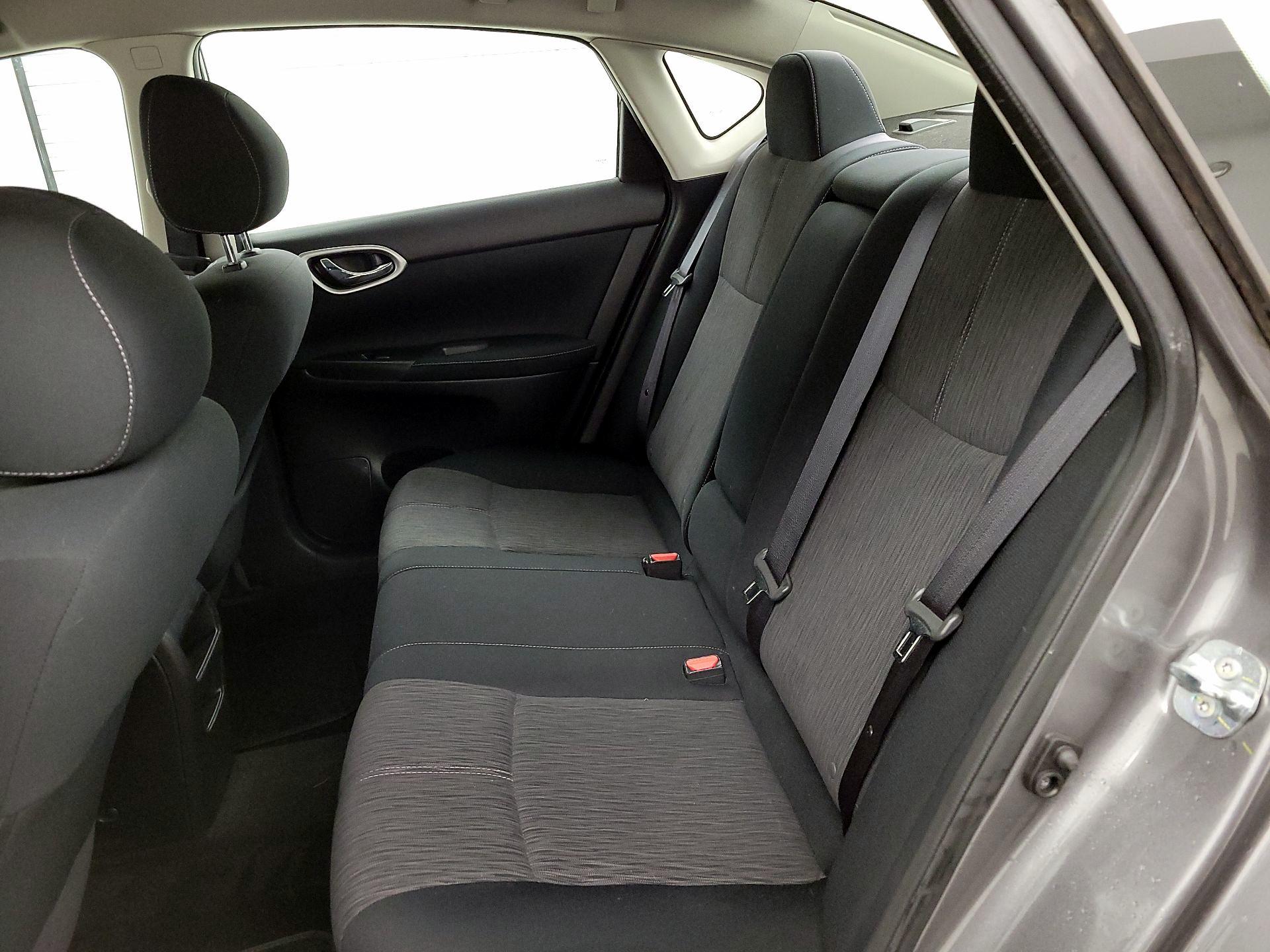 Thumbnail: 2015 Nissan Sentra - 19